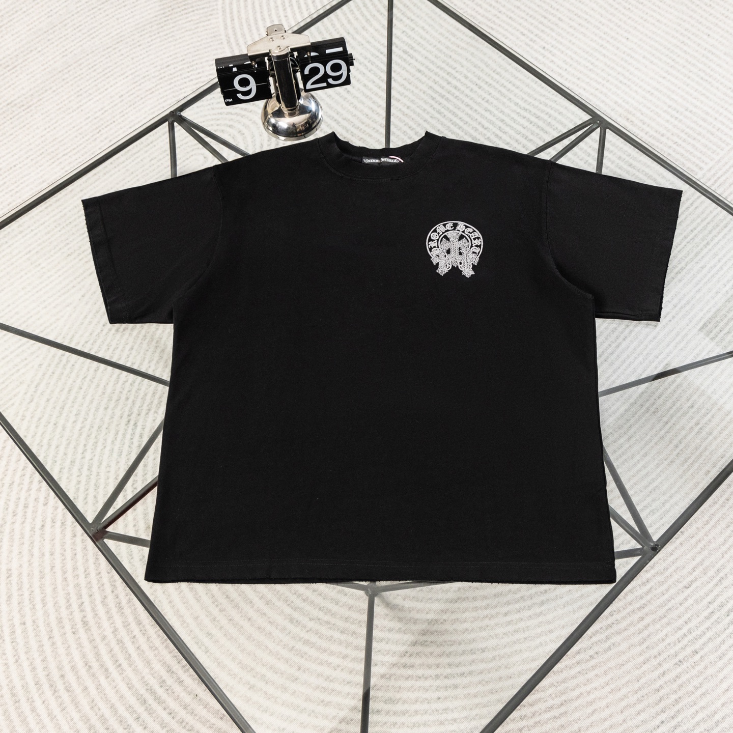 크롬하츠(CHROME HEARTS) 고딕 자수 반팔 티셔츠 의류