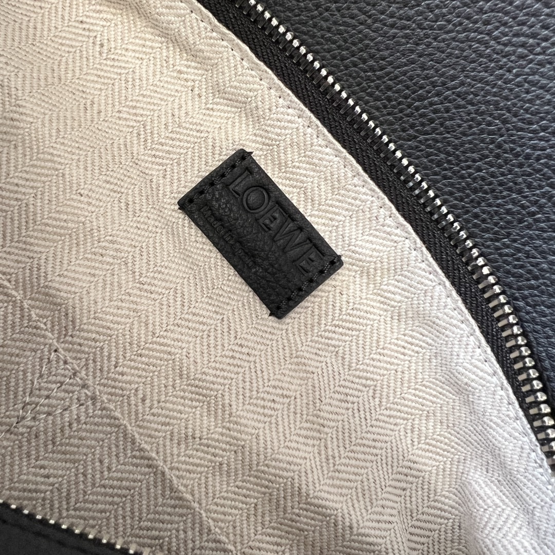 Loewe Puzzle Edge 로에베 퍼즐 라지 백 가방