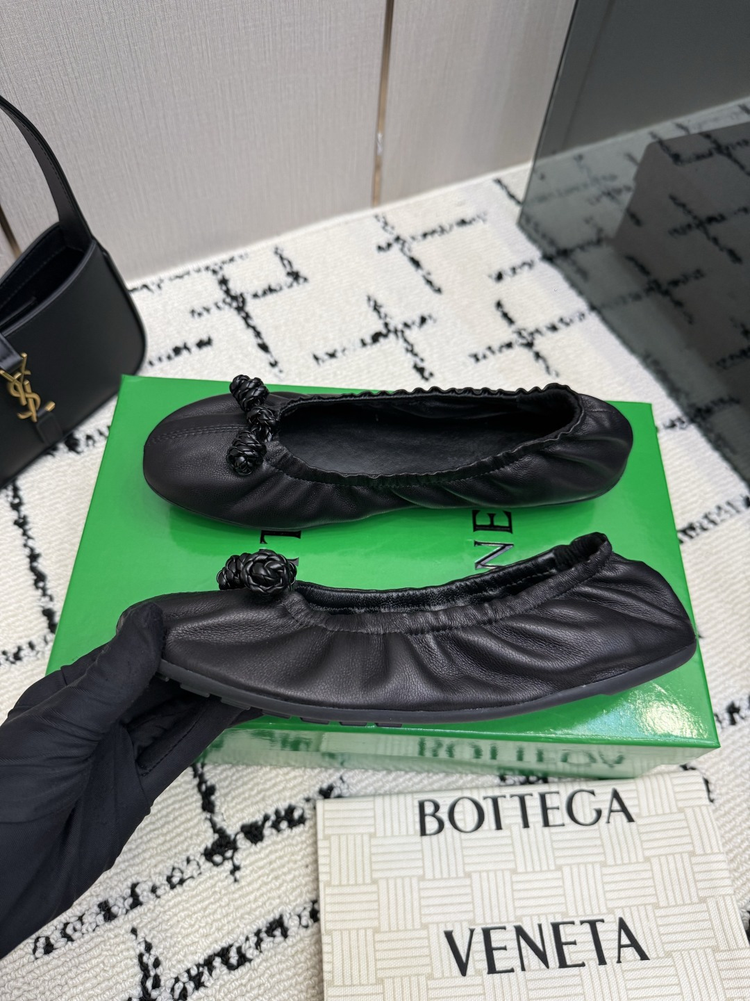 보테가 베네타(BOTTEGA VENETA) 판타스미나 발레리나 플랫 신발