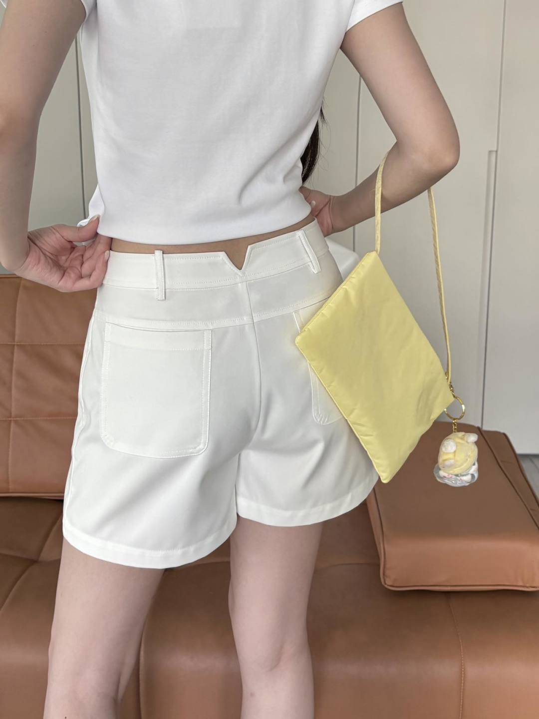 [Hermes] 에르메스 26SS 텍스처드 클래식 숏팬츠 반바지 의류