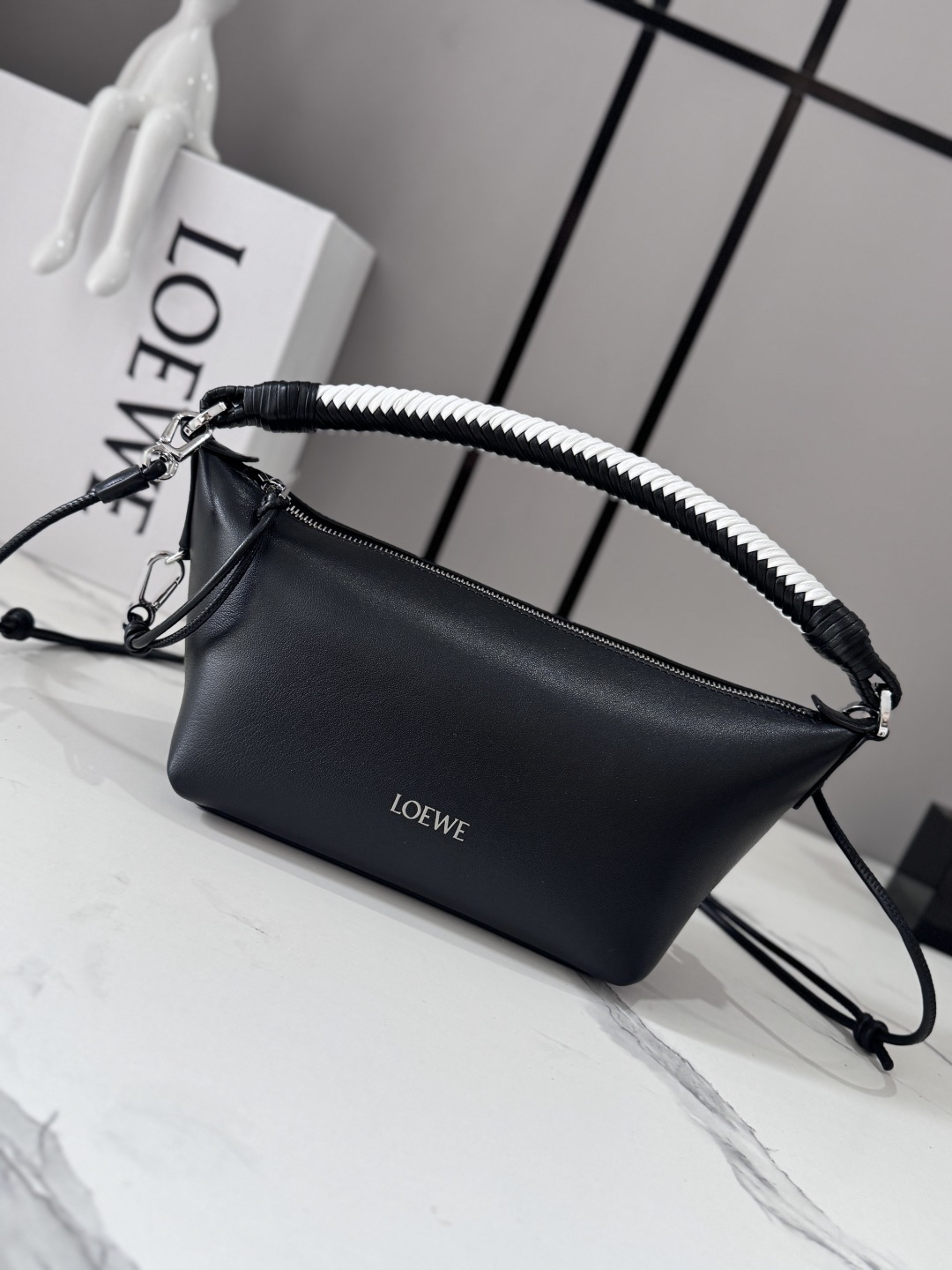 LOEWE 로에베 미니 소프트 나파 카프스킨 cala 칼라 백 가방 / 262616