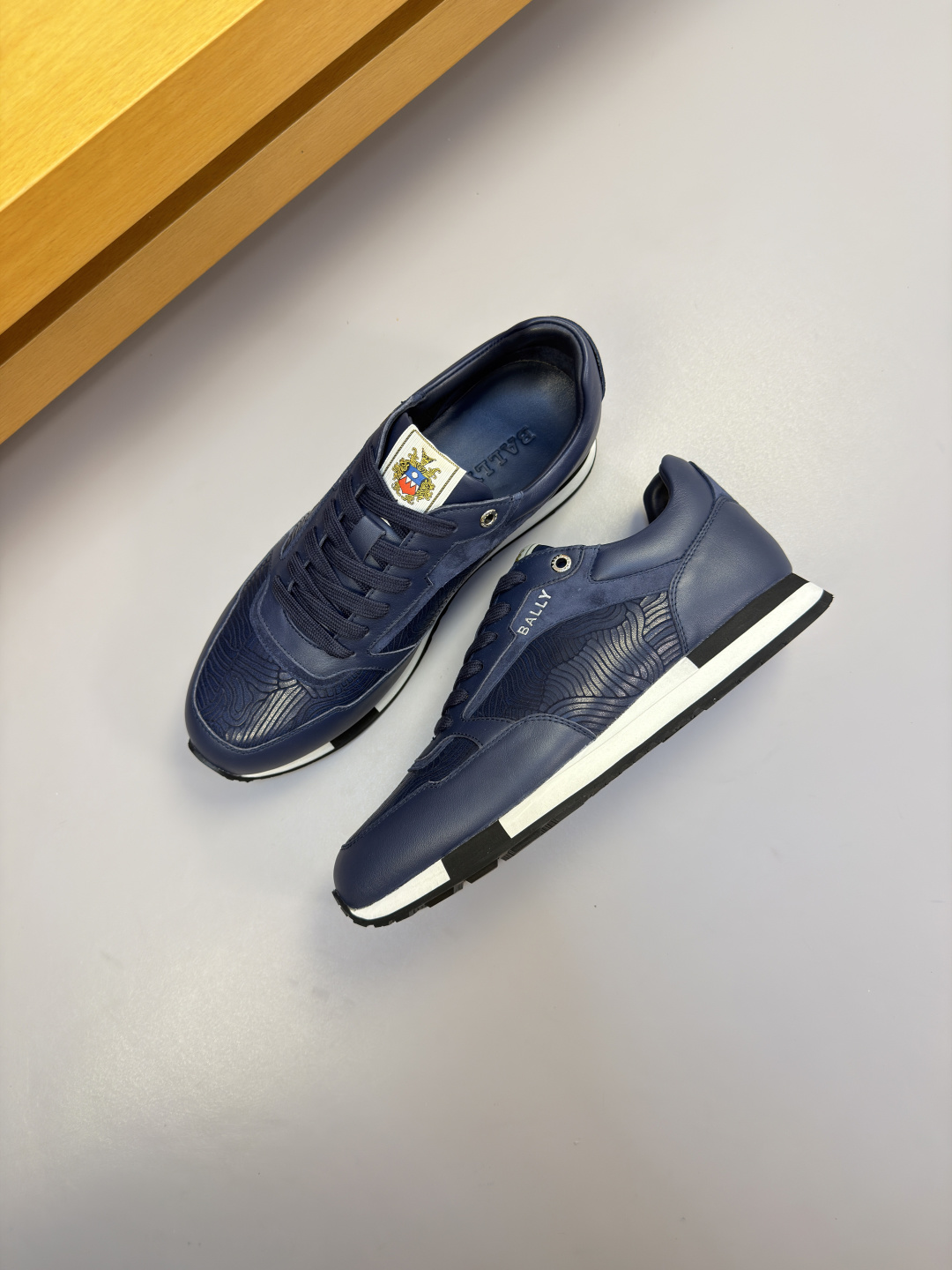 [Bally] 발리 프리미엄 나파·페블 레더 & 스웨이드 콤비 스니커즈 신발