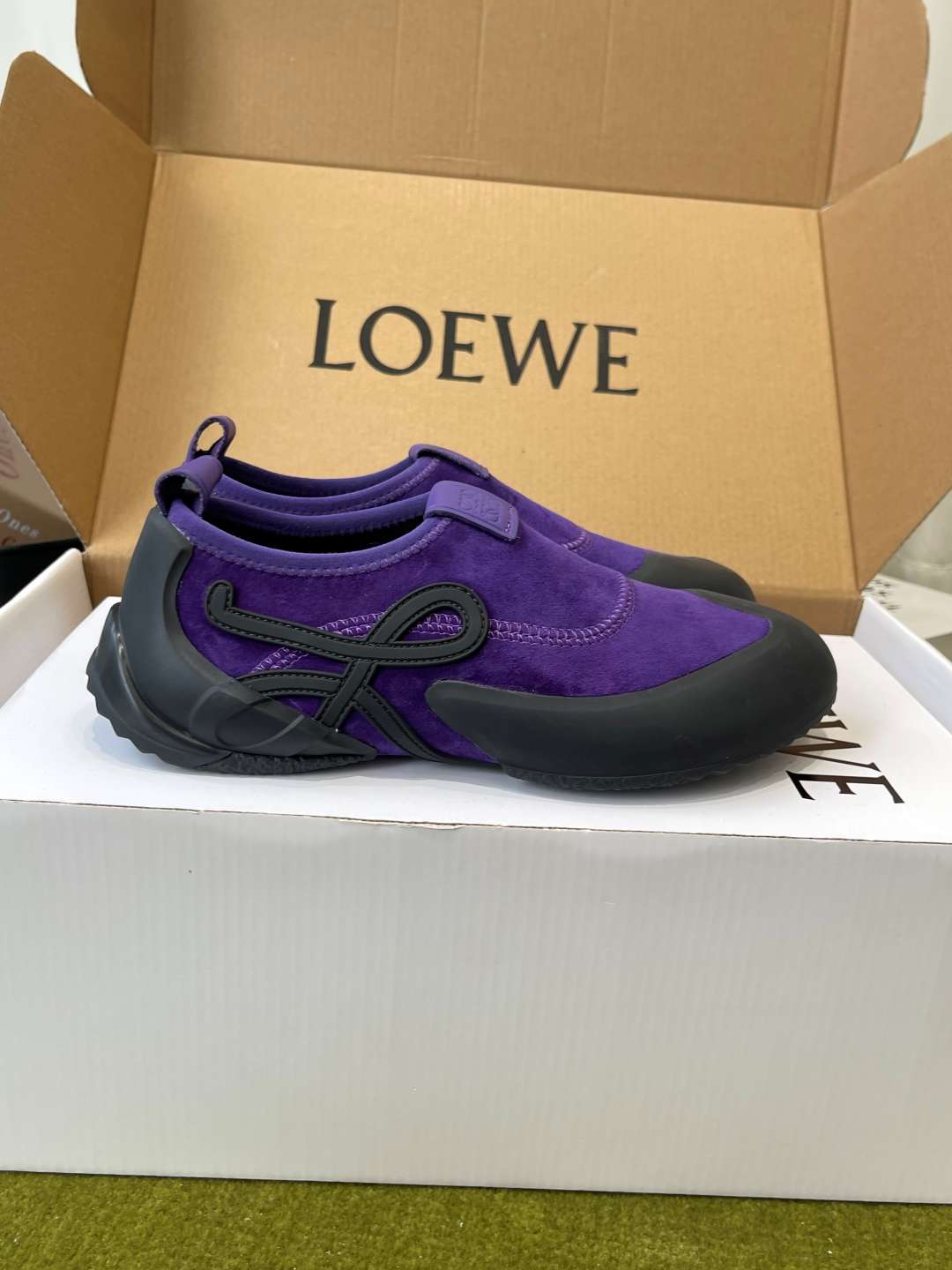 로에베(LOEWE) 스웨이드 러버토 클라이밍 스니커즈 신발