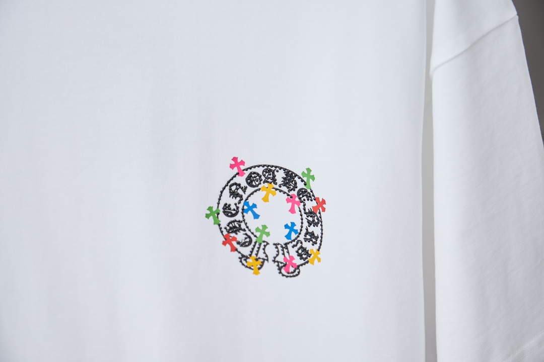 크롬하츠(Chrome Hearts) 실리콘 크로스 반팔 티셔츠 상의 의류