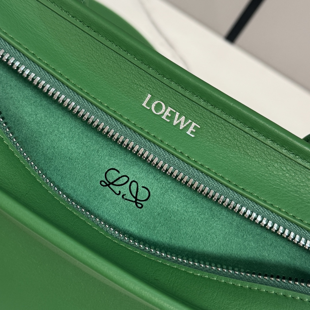 [Loewe] 로에베 Amazona 아마조나 180 소프트 카프스킨 스몰 백 가방
