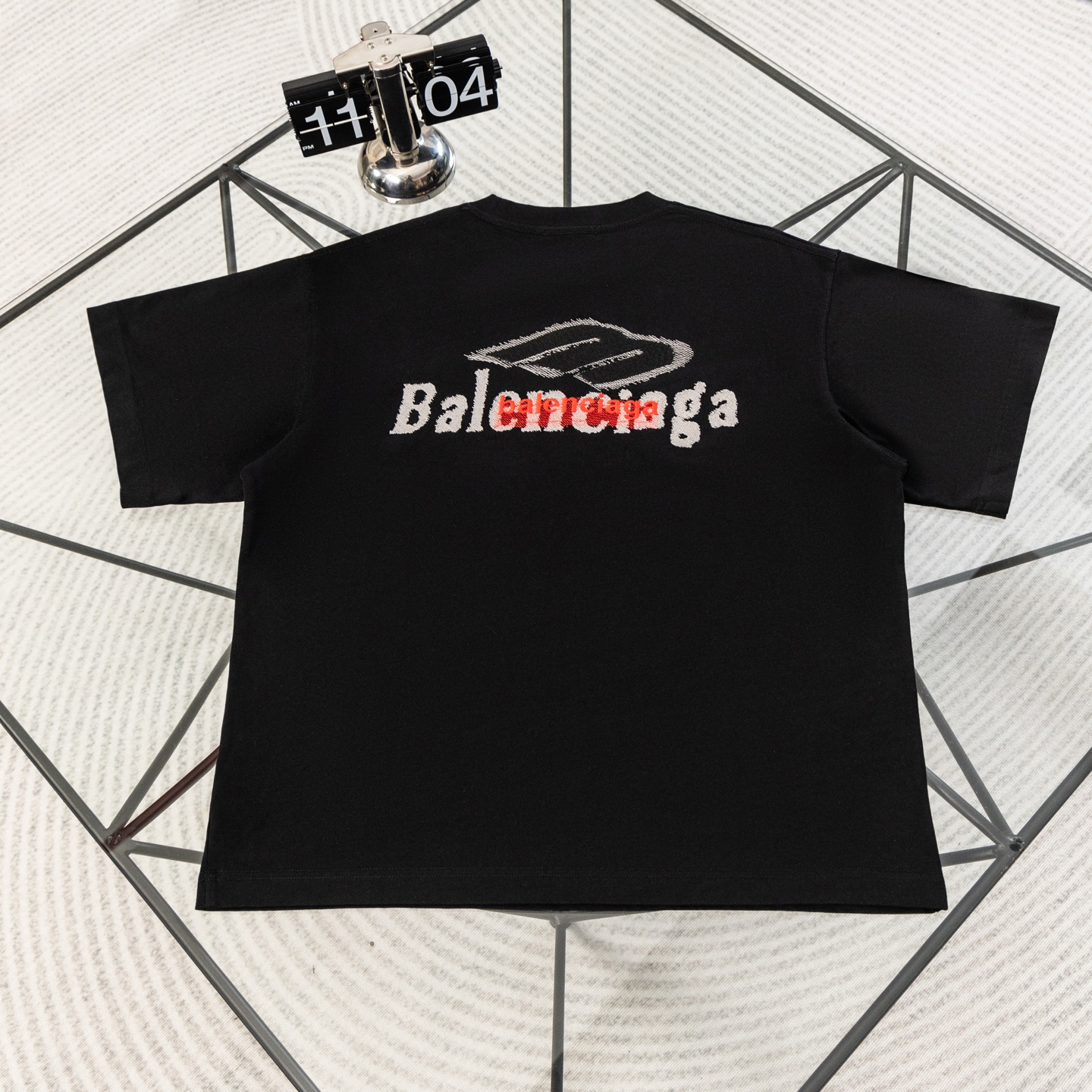 발렌시아가(BALENCIAGA) 레터링 자수 반팔 티셔츠 의류