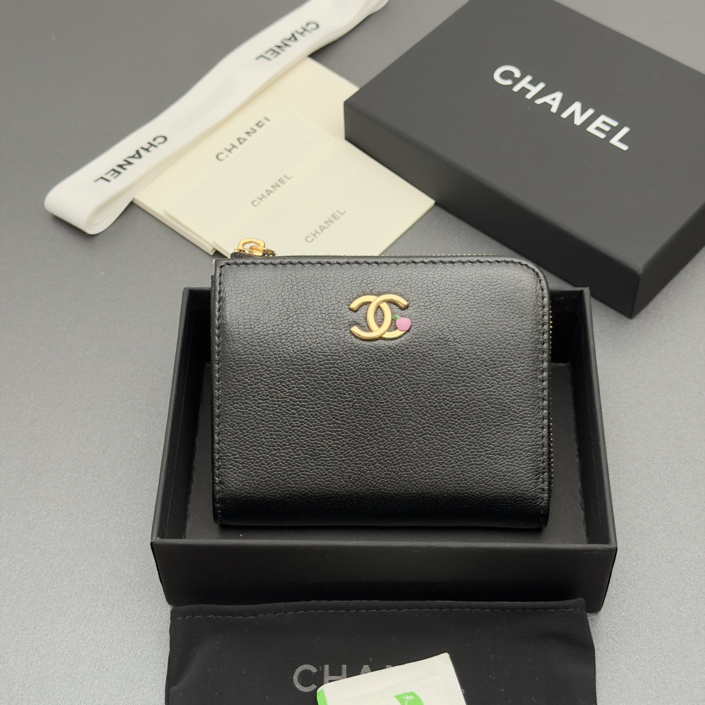 [Chanel] 샤넬 메탈 로고 L자 지퍼 미니 지갑