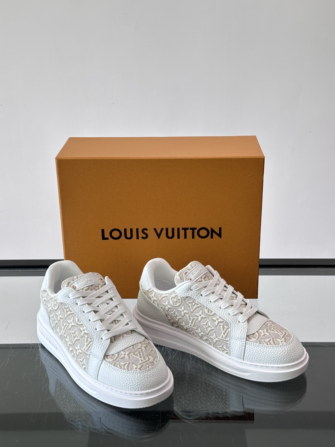 [Louis Vuitton] LV 루이비통 모노그램 캔버스 & 슈링크 레더 컴비네이션 스니커즈 신발