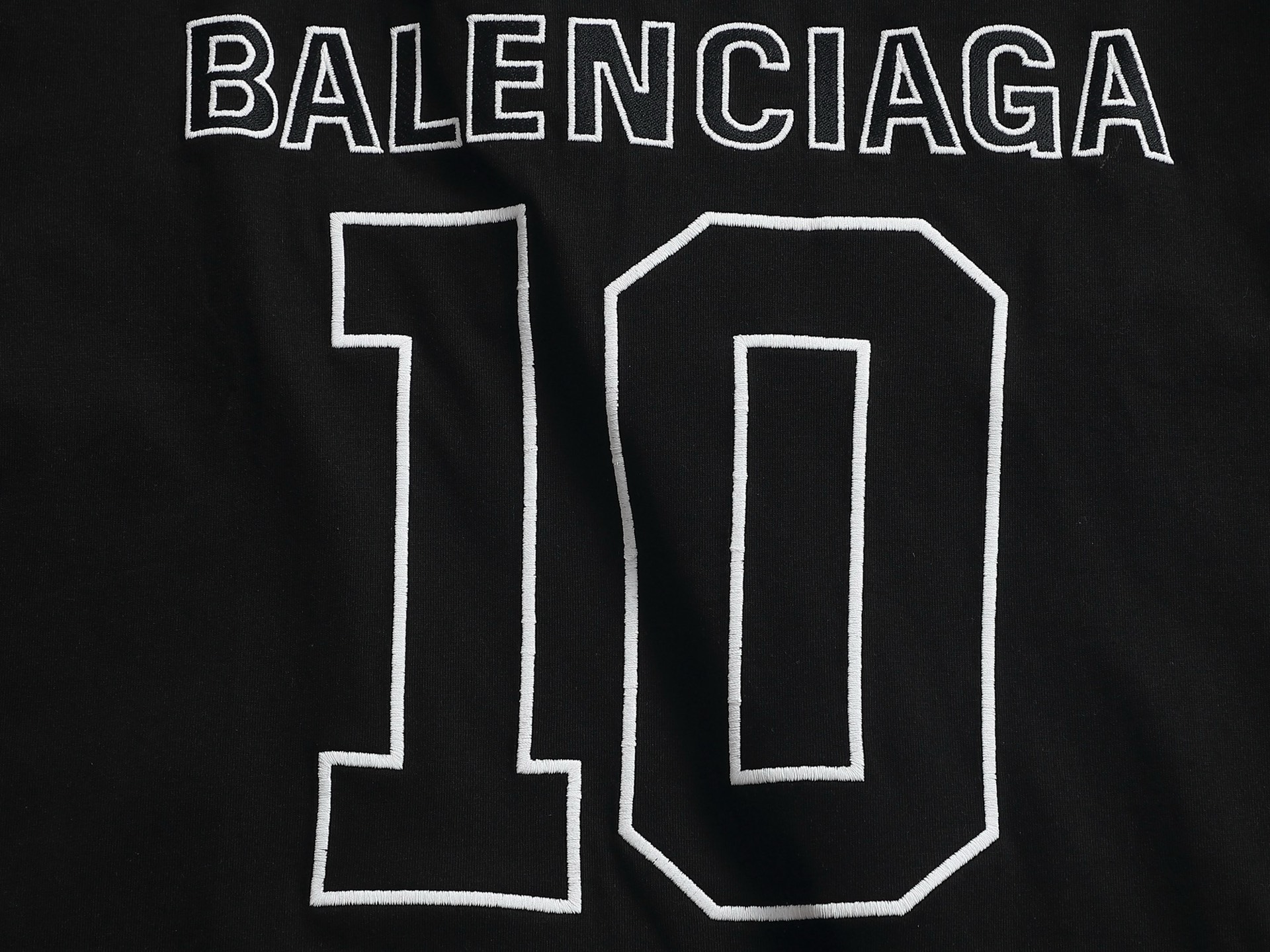 발렌시아가(BALENCIAGA) NBA 콜라보 배색 로고 반팔 티셔츠 상의 의류