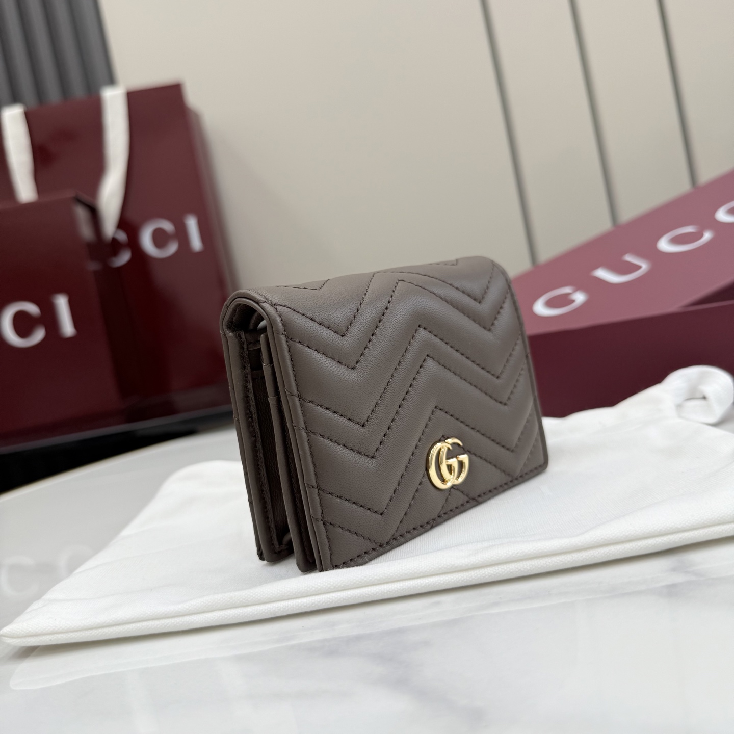 GUCCI 구찌 2026 SS GG 마몽(GG Marmont) 컬렉션 - 마틀라세 미니 지갑