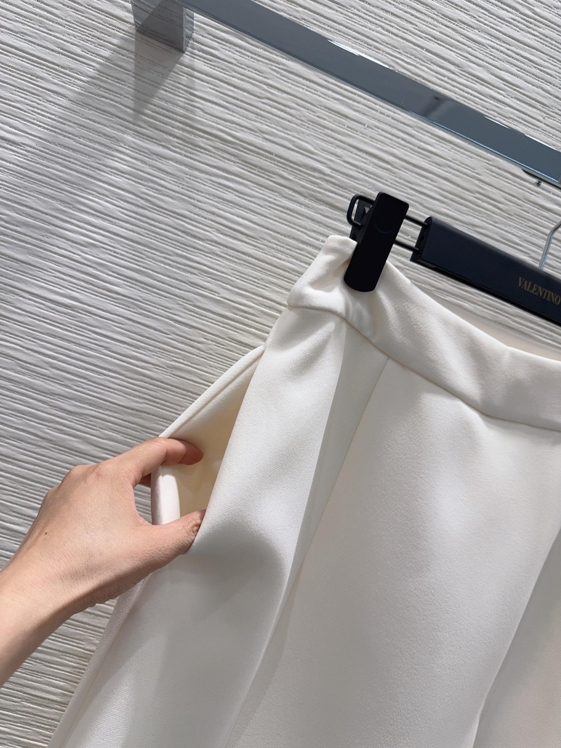 Valentino 발렌티노 하이엔드 수입 원단 롱 스커트 치마 의류