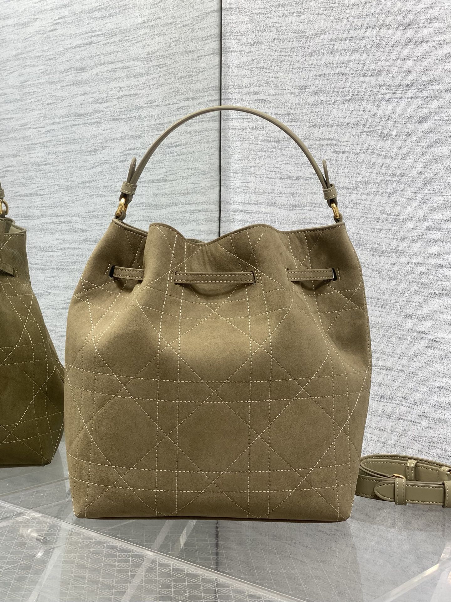 Dior 2027 스프링 디올 버킷백 가방