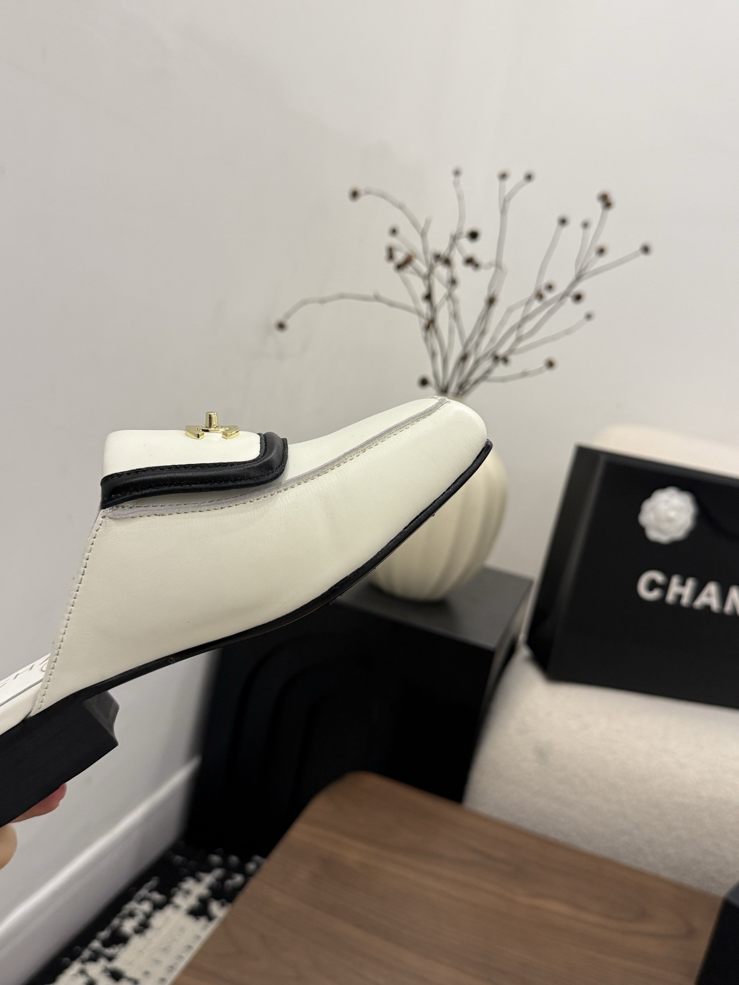 샤넬(CHANEL) 스퀘어토 미들굽 슬리퍼 신발