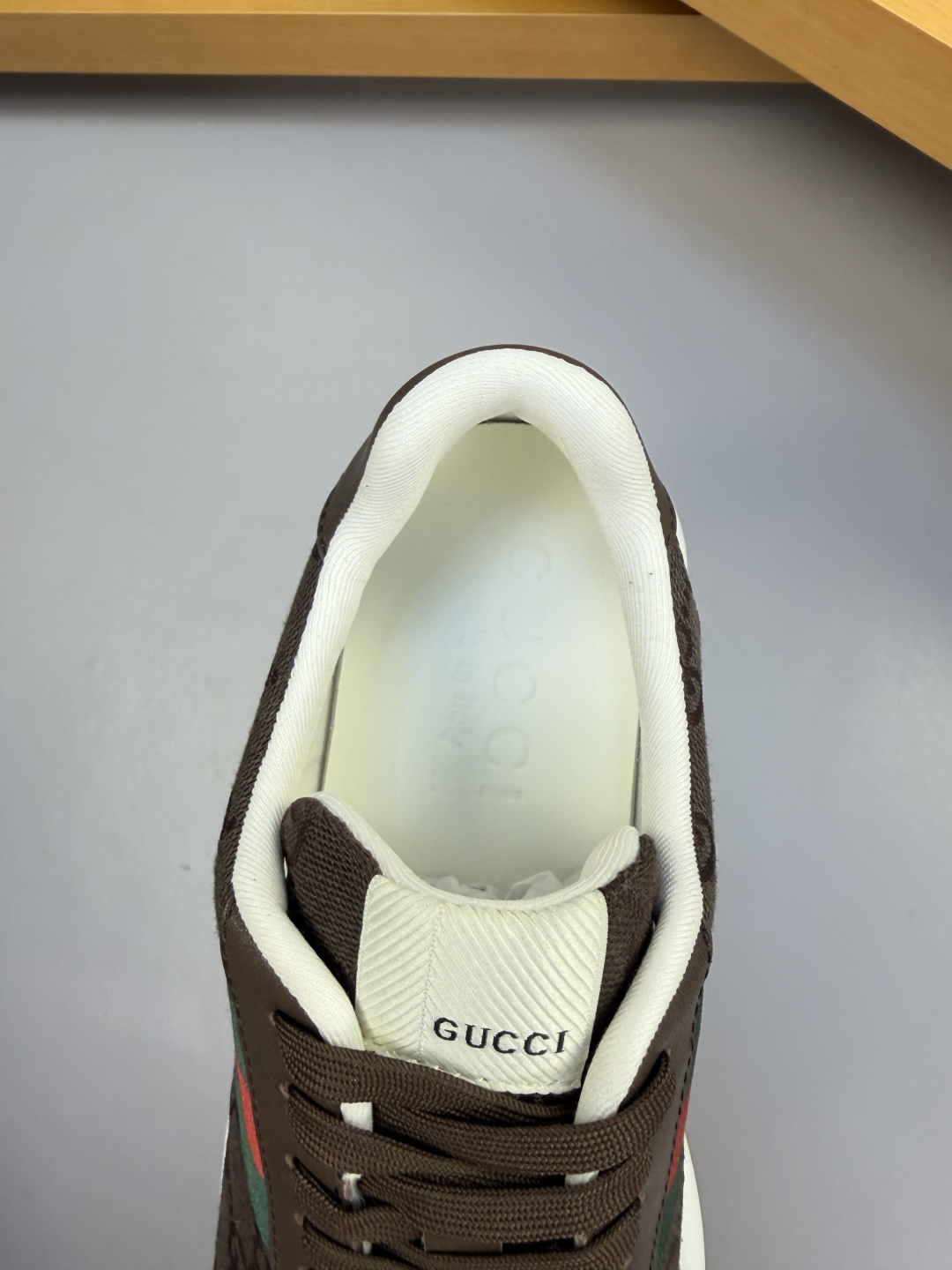 [Gucci] 구찌 프리미엄 나파 & 웹 스트라이프 콤비 스니커즈 신발