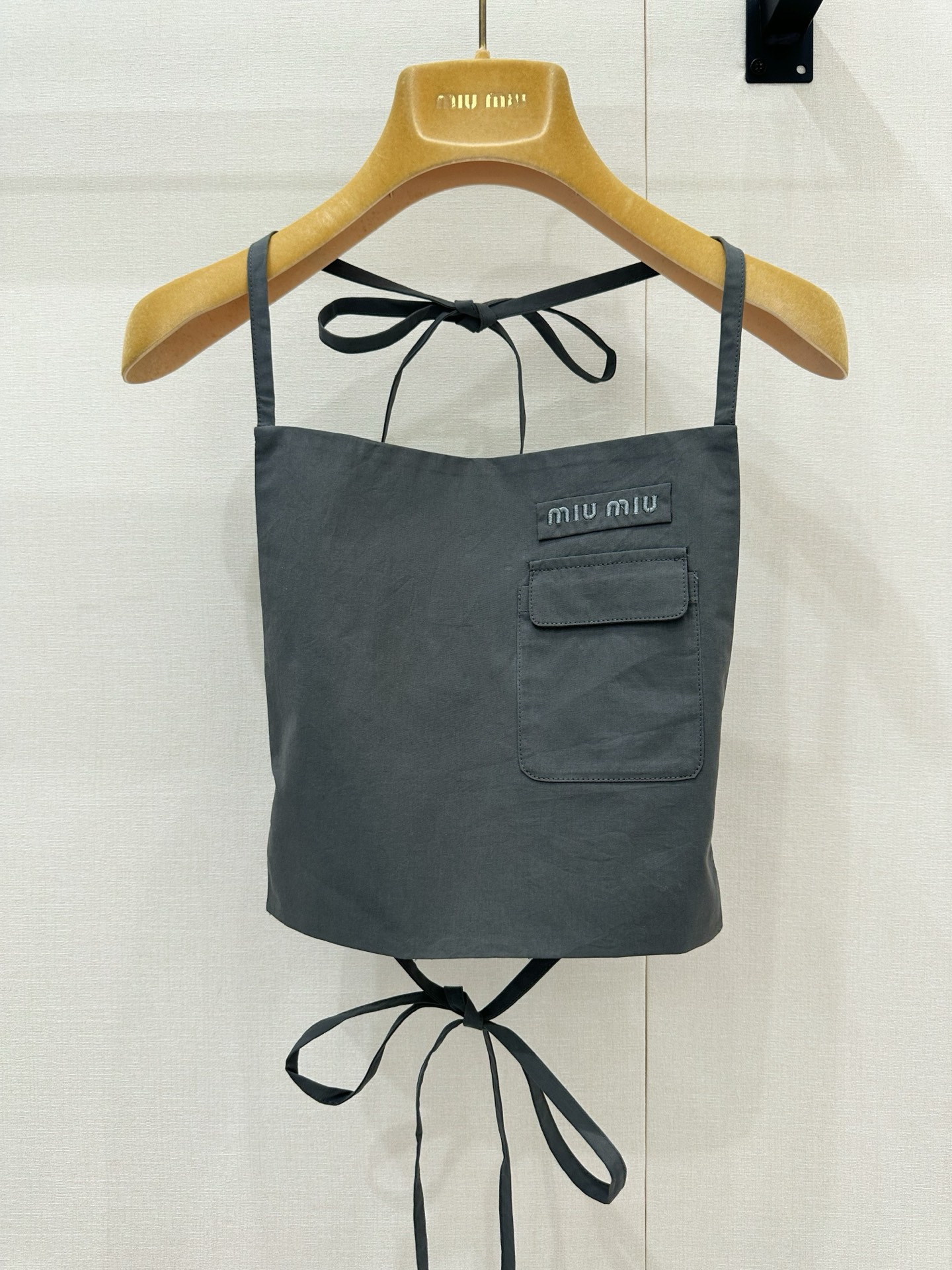 미우미우(MiuMiu) 홀터넥 포켓 탑 의류