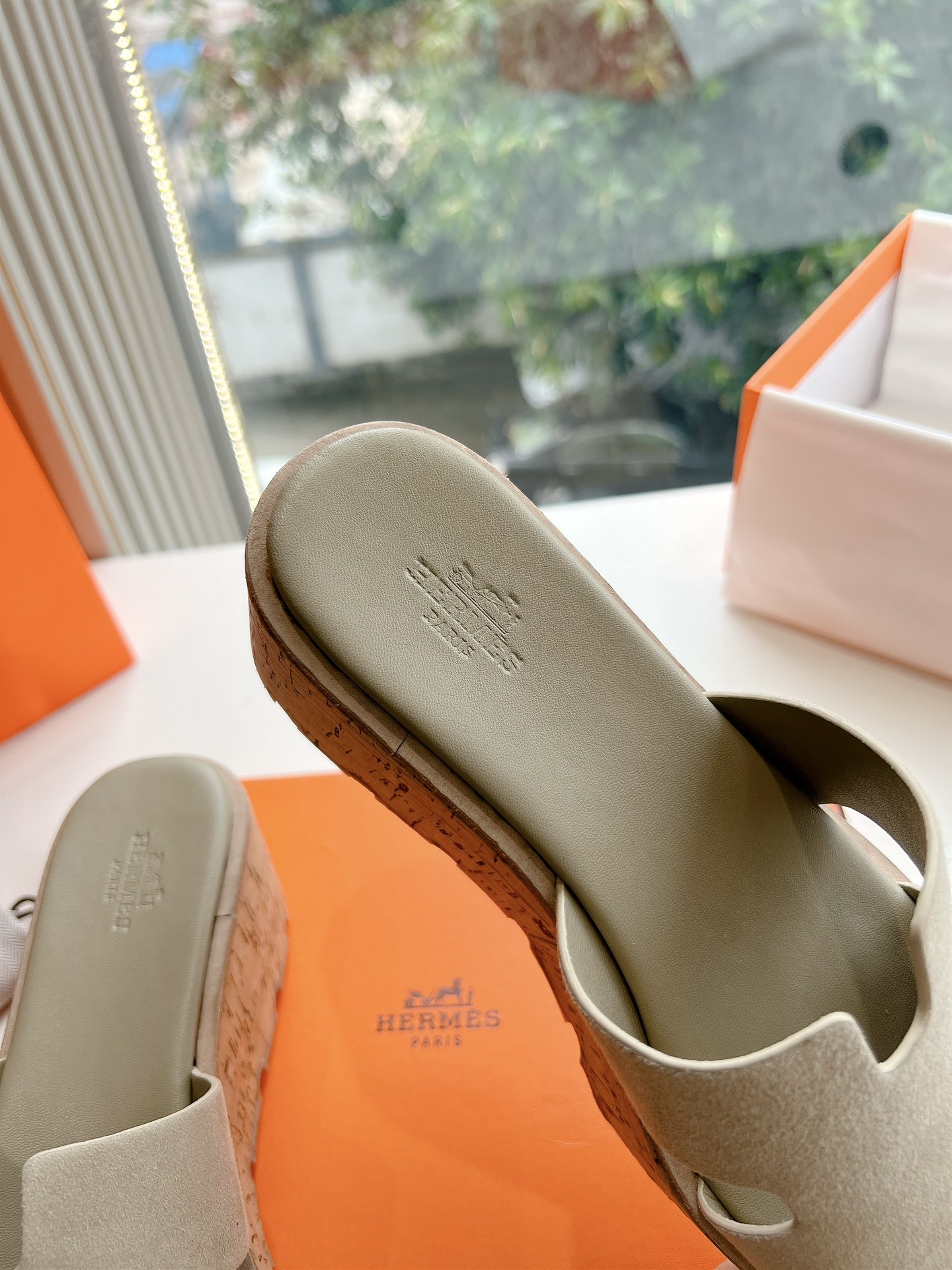 에르메스(HERMES) 웨지힐 슬리퍼 신발