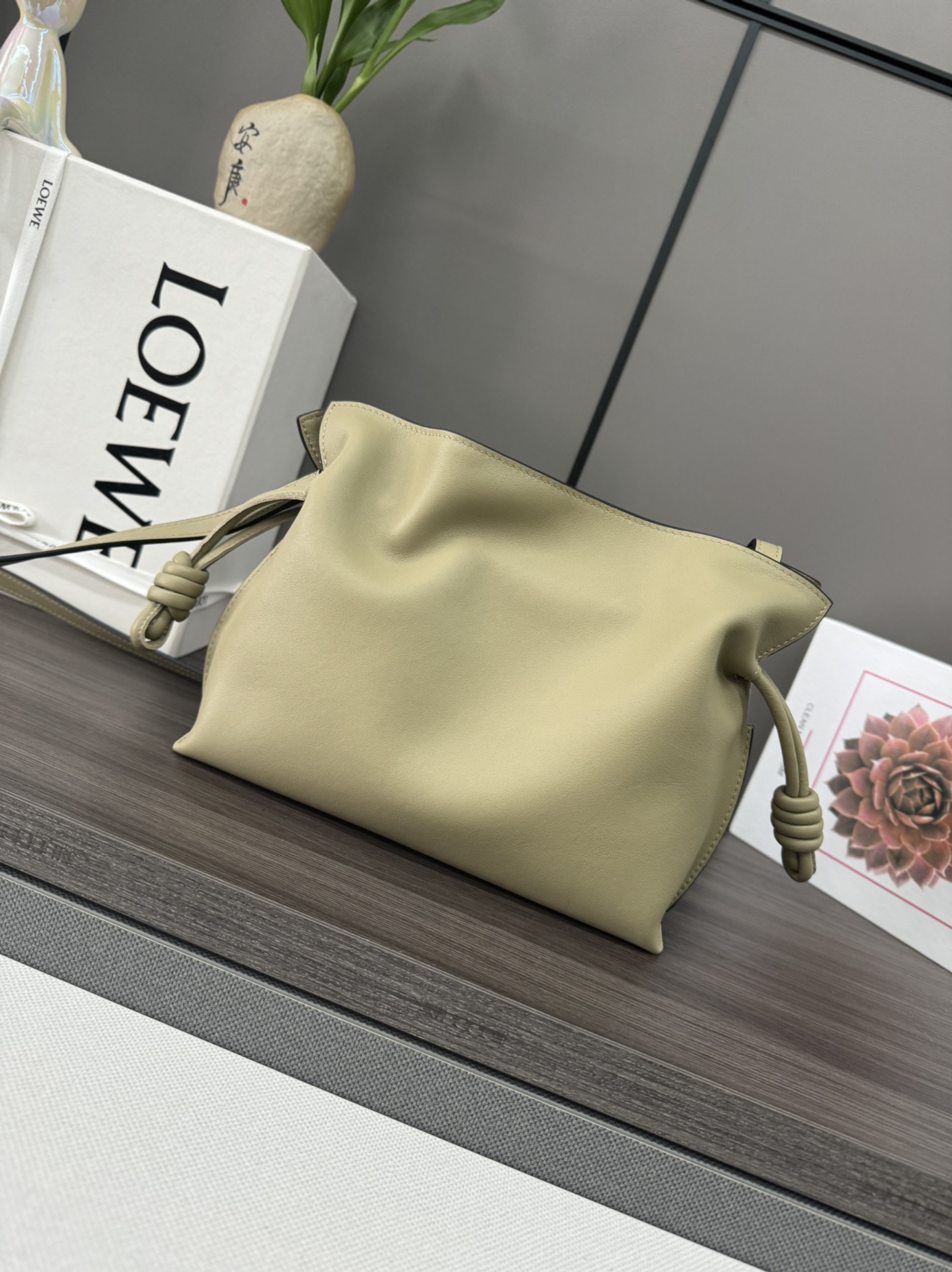 LOEWE 로에베 Flamenco 플라멩코 퍼스 나파 카프스킨 파우치 숄더백 가방