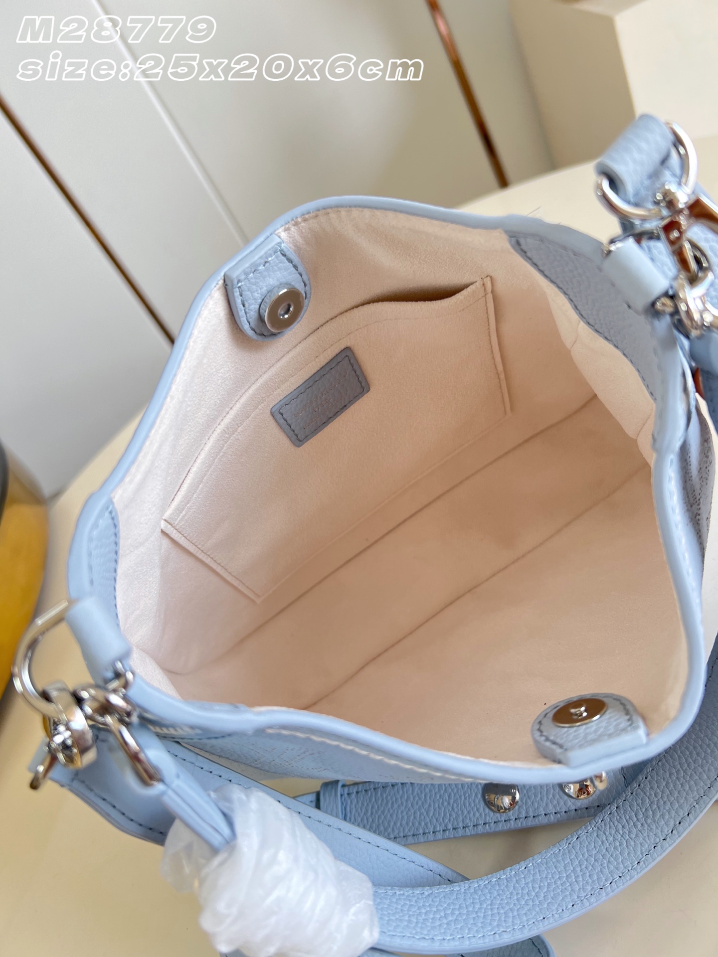 [Louis Vuitton] LV 루이비통 올 어라운드(All Around) 스몰 플랩백 가방