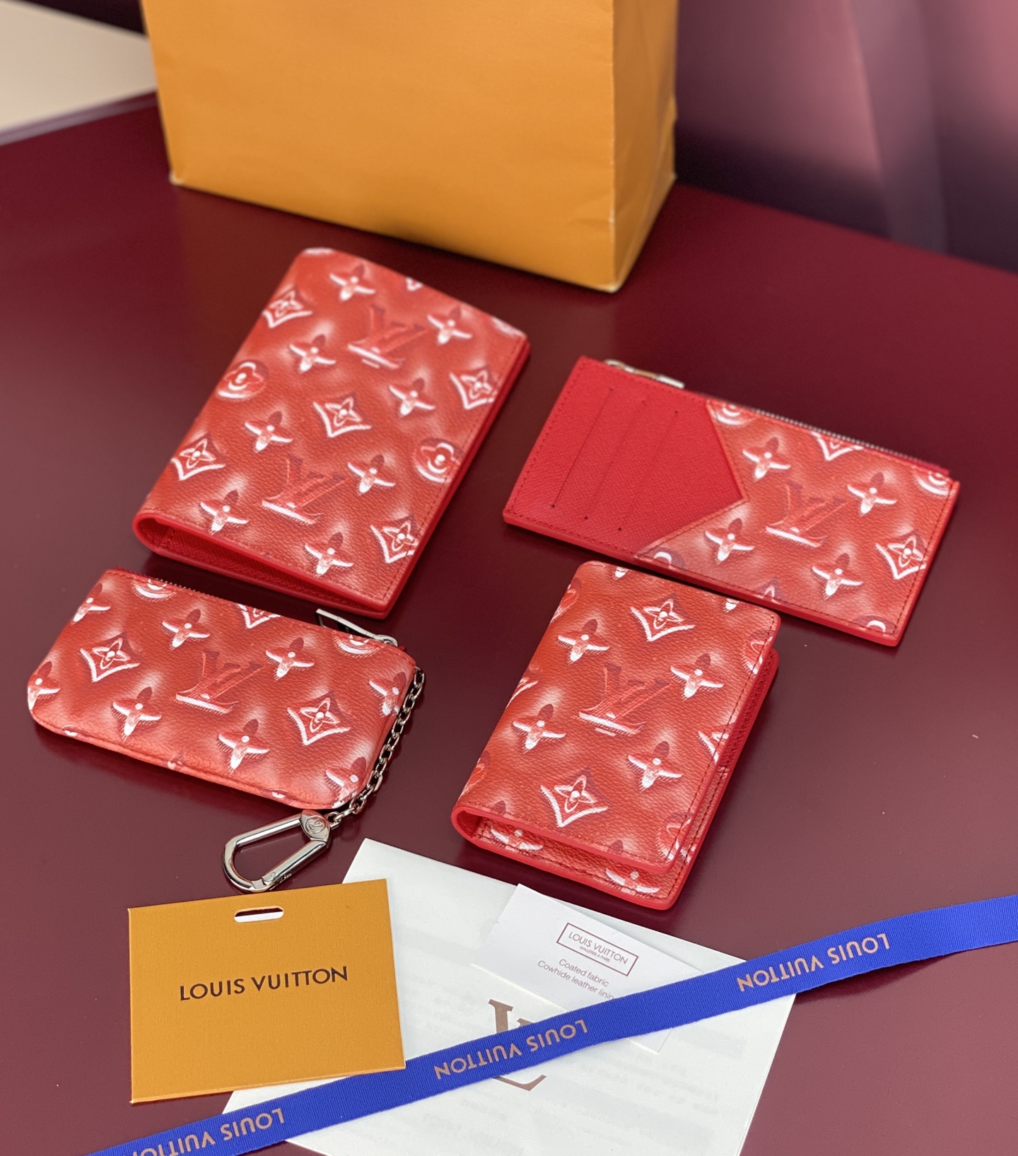 [Louis Vuitton] LV 루이비통 모노그램 자카드 로미 키 파우치 (코튼 레드) 지갑