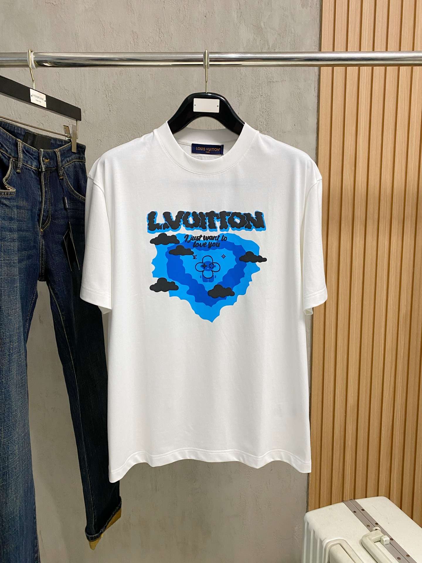 루이비통(LV) 블루 아트워크 반팔 티셔츠 상의 의류
