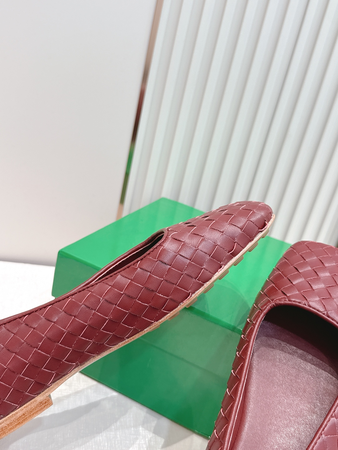 보테가 베네타(BOTTEGA VENETA) 위빙 메리제인 플랫 발레 슈즈 신발