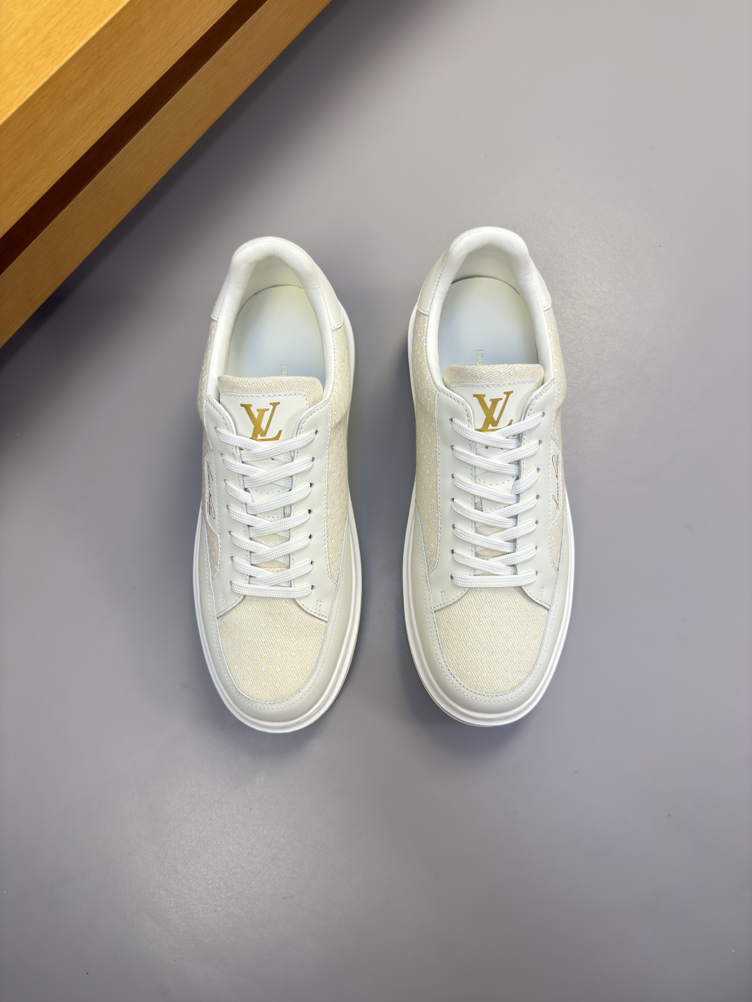 [Louis Vuitton] LV 루이비통 프리미엄 나파 & 데님 프린트 콤비 스니커즈 신발