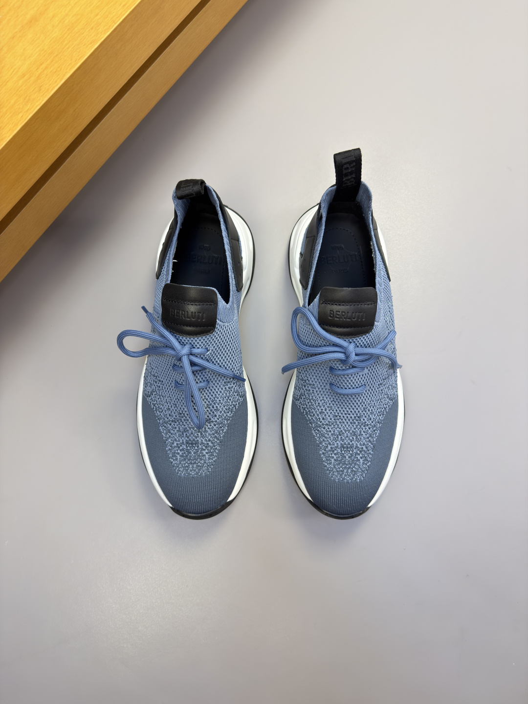 Berluti 벨루티 왁스 카프스킨 & 니트 스니커즈 신발