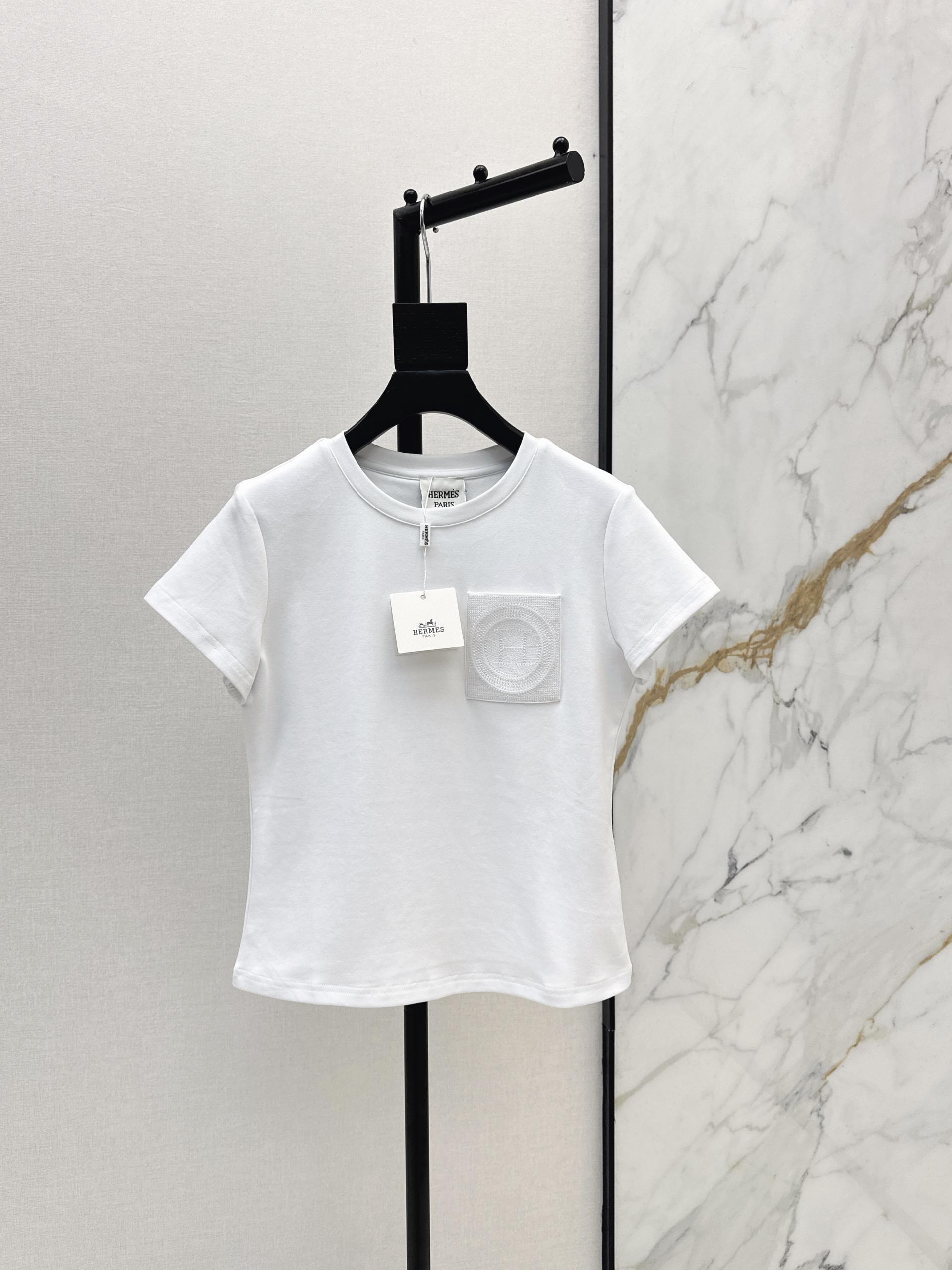 [Hermes] 에르메스 26SS 크롭 슬림핏 반팔 티셔츠 의류
