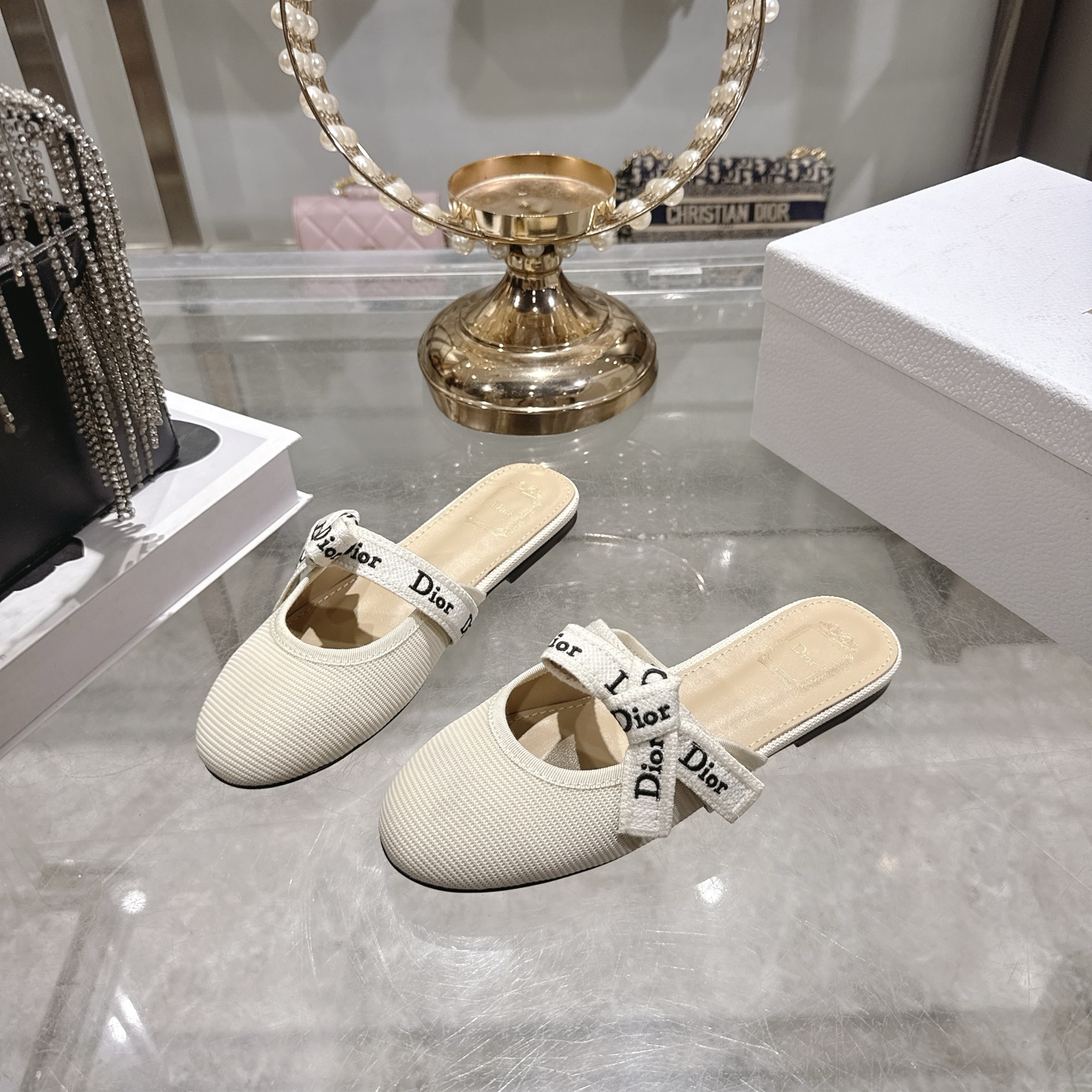 디올(DIOR) 리본 스트랩 메리제인 슬리퍼 신발