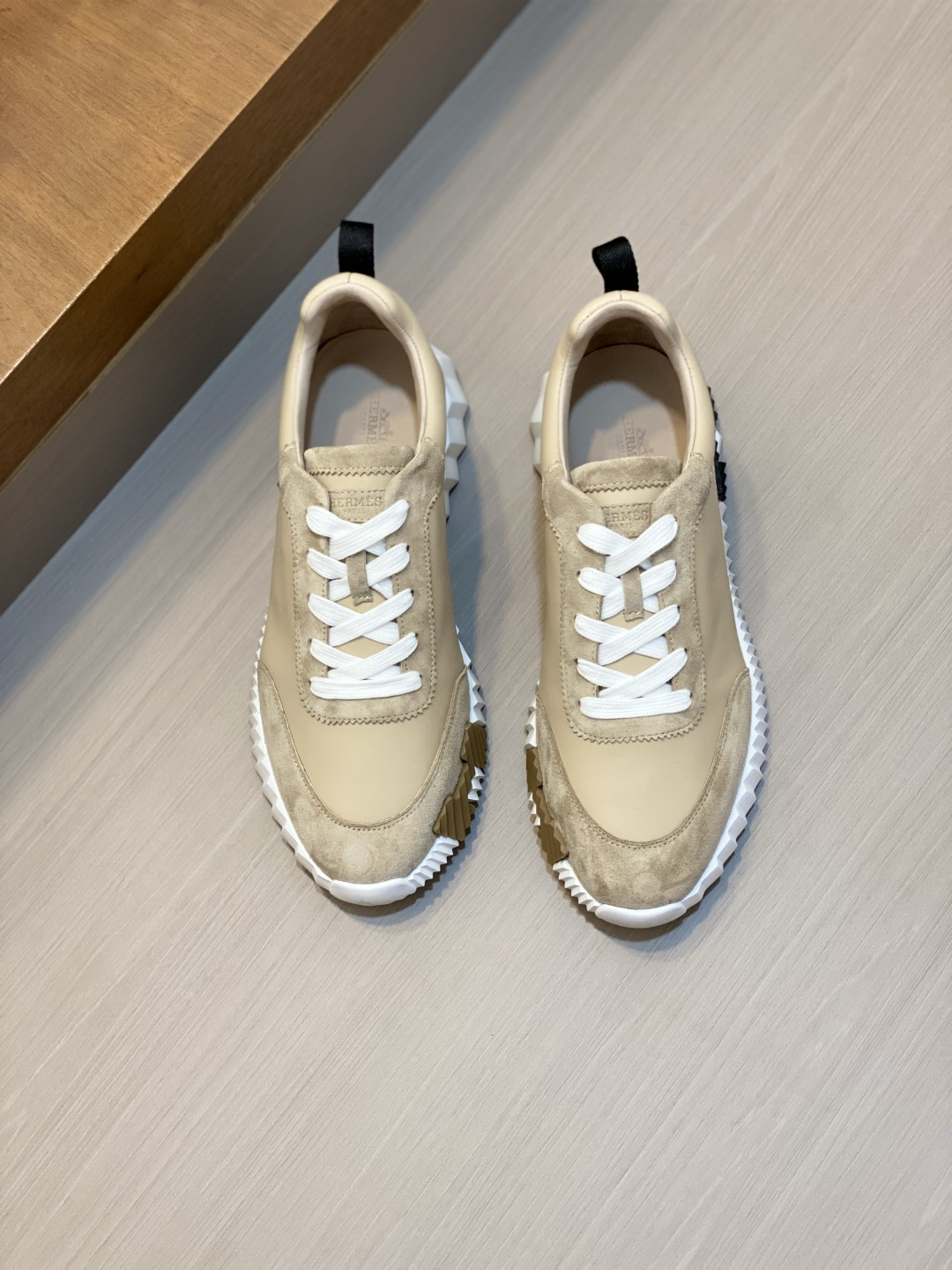 [Hermes] 에르메스 바운싱(Bouncing) 프리미엄 카프스킨 & 고트스킨 스니커즈 신발