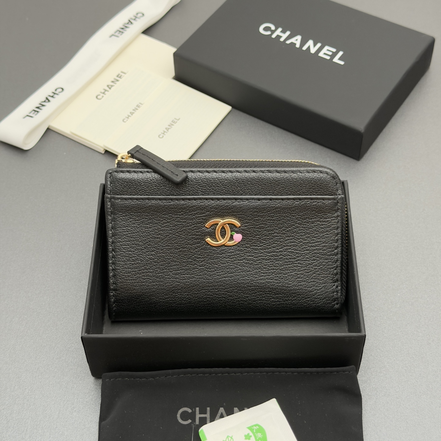 [Chanel] 샤넬 메탈 로고 지퍼 카드/코인 지갑
