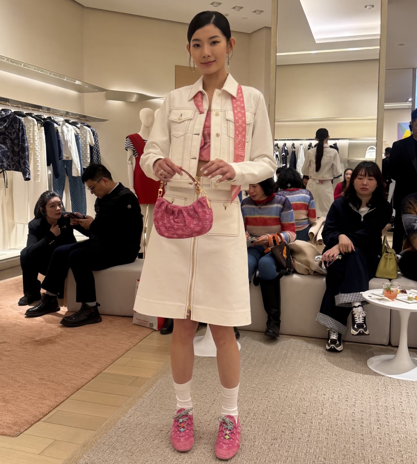 [Louis Vuitton] LV 루이비통 모노그램 데님 포쉐트 밸리 (로즈 핑크) 가방