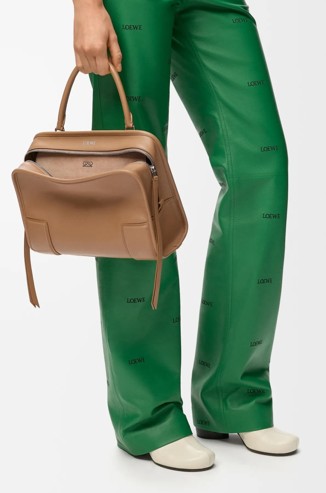 Loewe 로에베 아마조나(Amazona) 180 미디엄 소프트 레더 백 가방