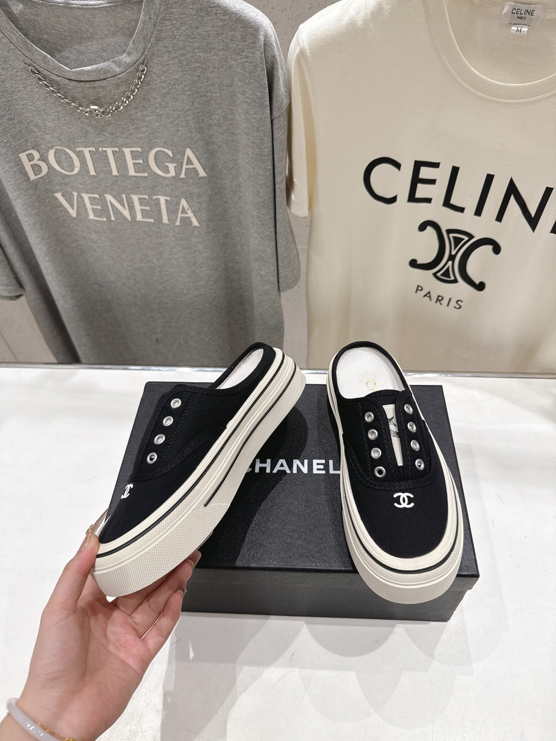 샤넬(CHANEL) 캔버스 뮬 스니커즈 신발