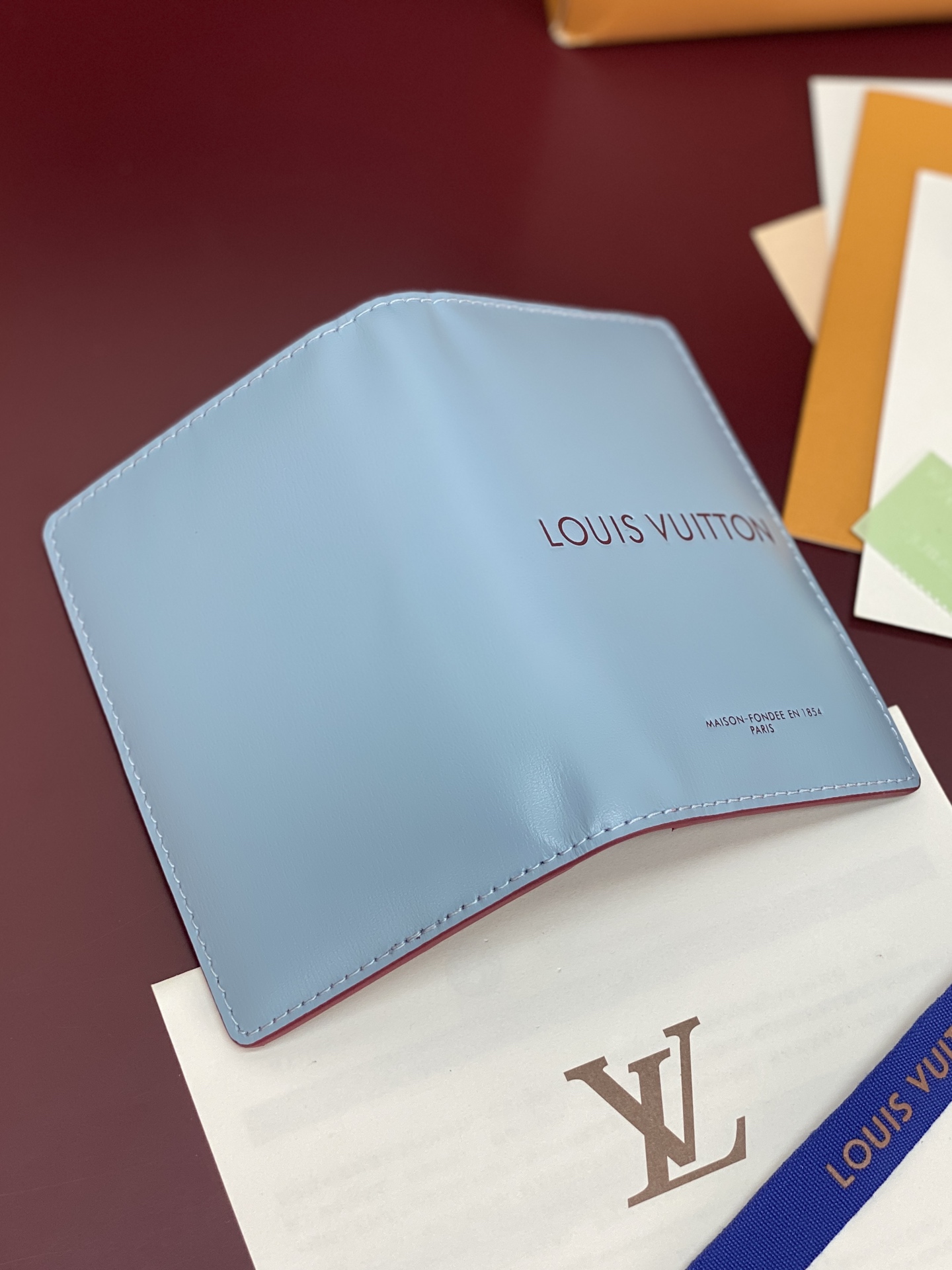 [Louis Vuitton] LV 루이비통 쇼퍼백 모티브 포켓 월렛 지갑 M2A445