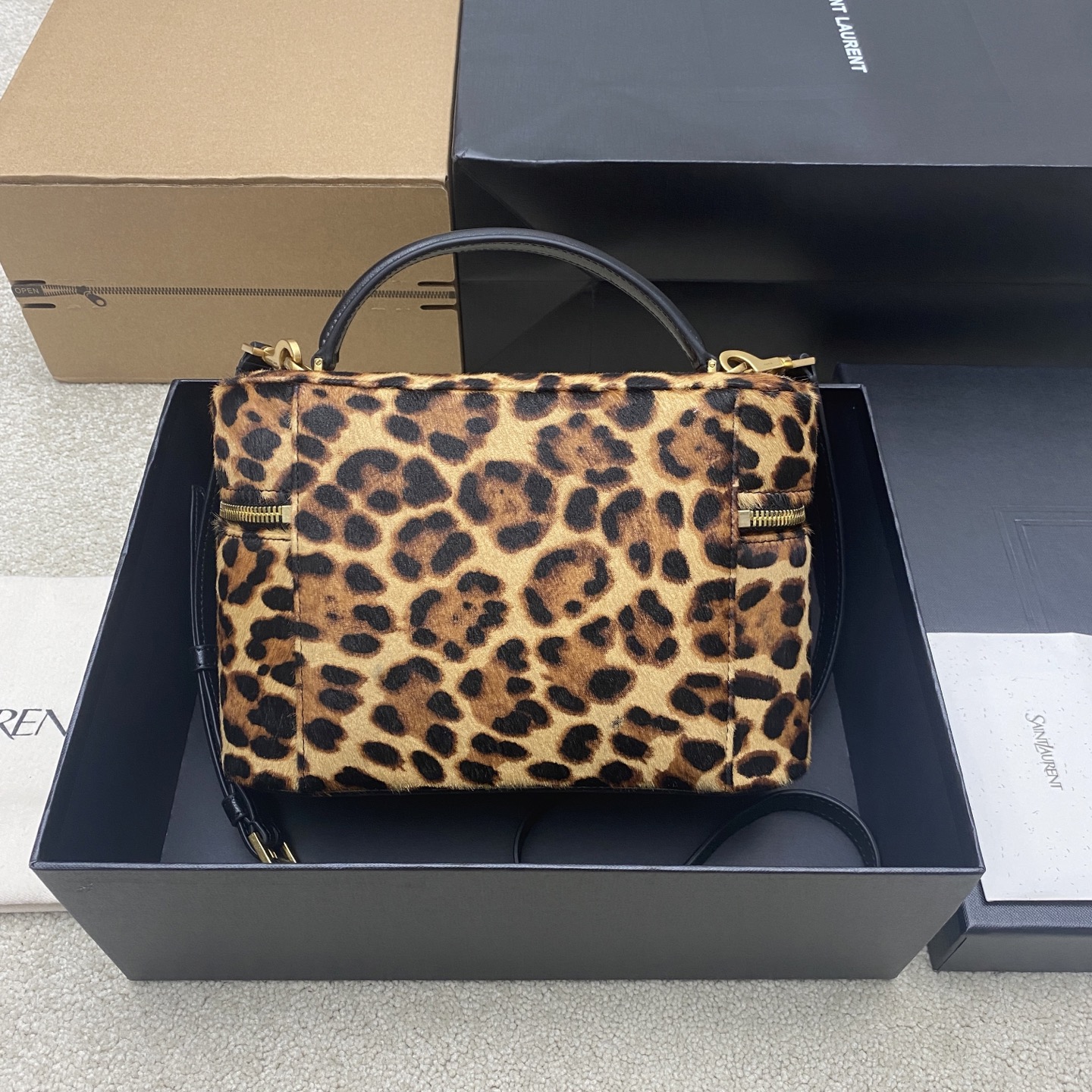 YSL 생로랑 가비(Gaby) 레오파드 라지 화장품 케이스 파우치 백 가방
