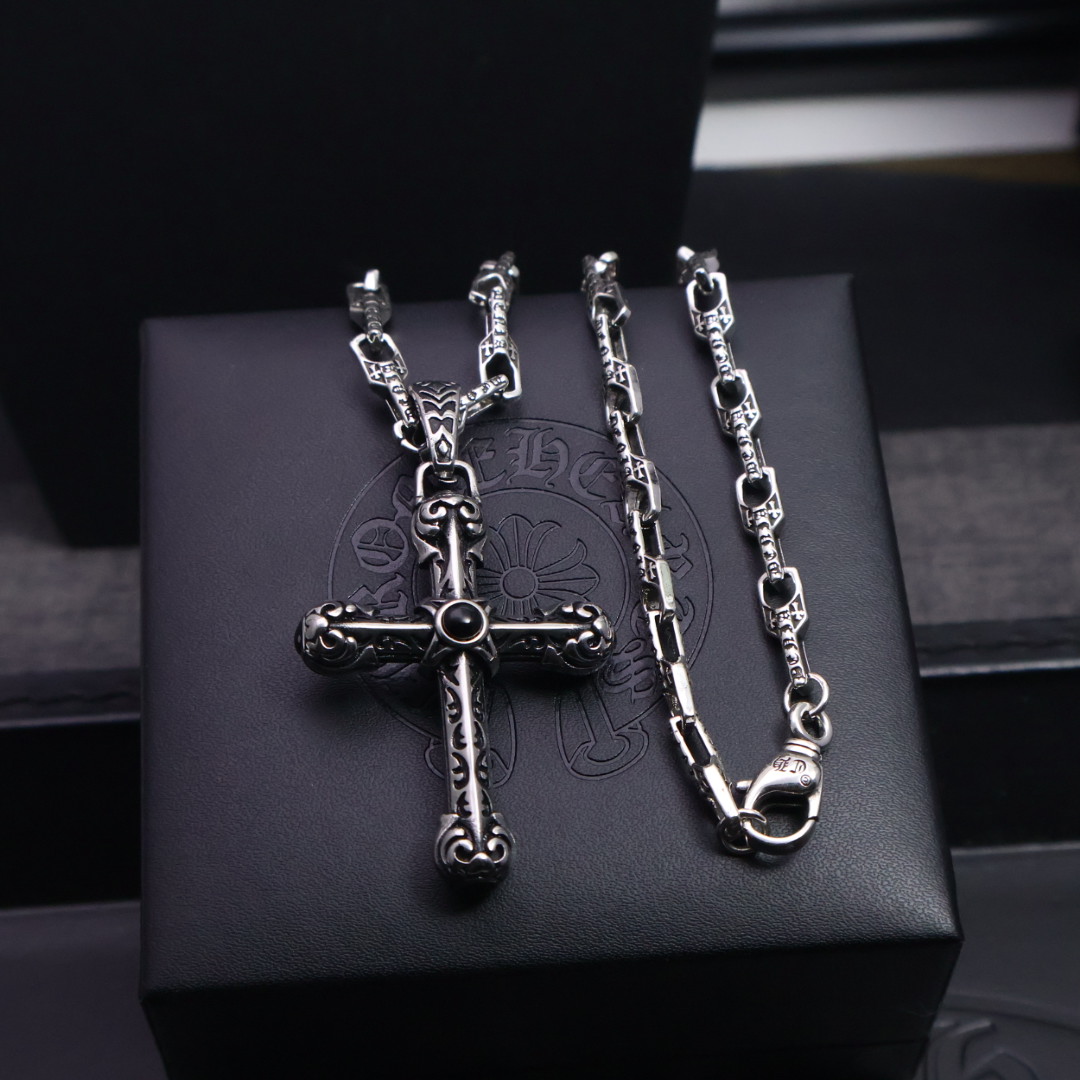크롬하츠(CHROME HEARTS) 오너먼트 크로스 펜던트 체인 목걸이 악세사리