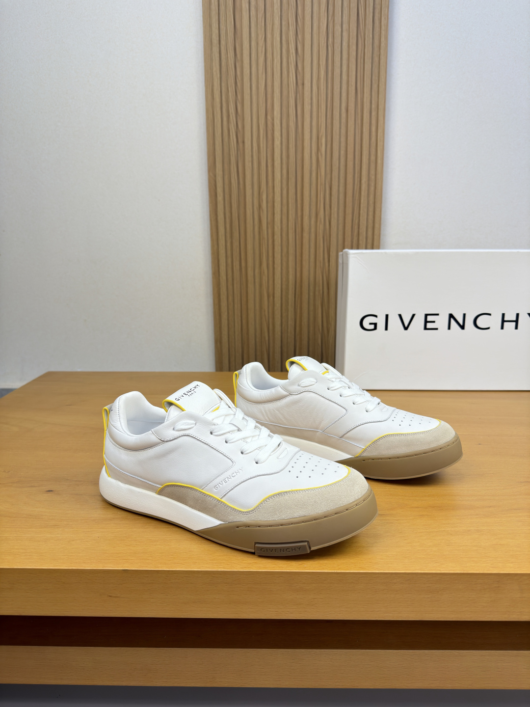 [Givenchy] 지방시 프리미엄 나파 & 스웨이드 콤비 스니커즈 신발