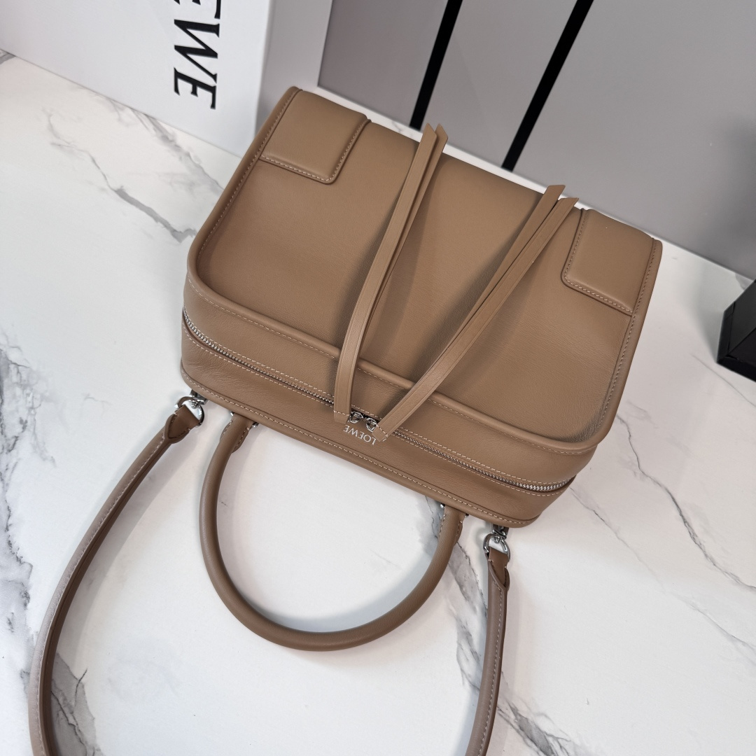 Loewe 로에베 아마조나(Amazona) 180 미디엄 소프트 레더 백 가방