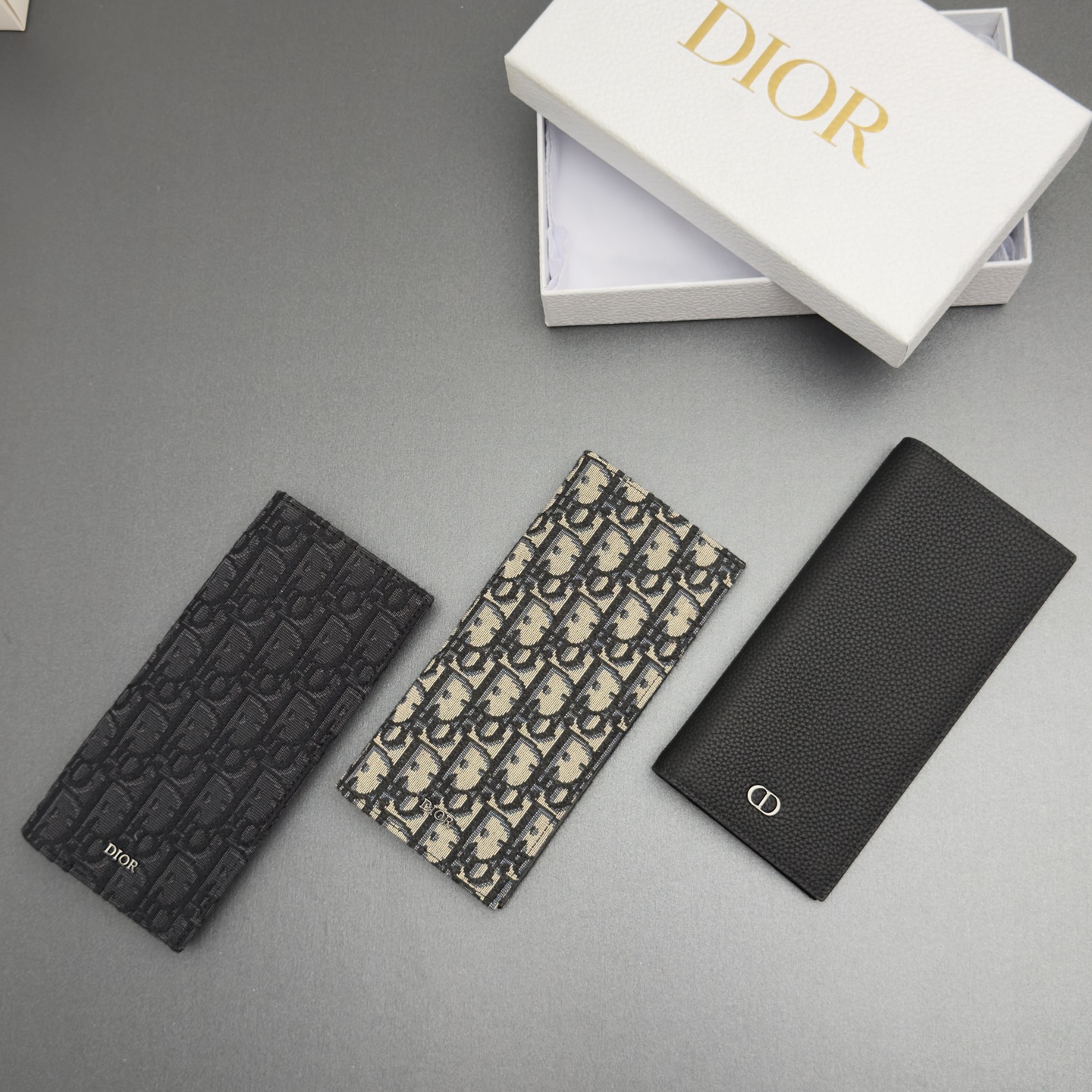 Dior 디올 맨즈 롱 바이폴드 장 지갑