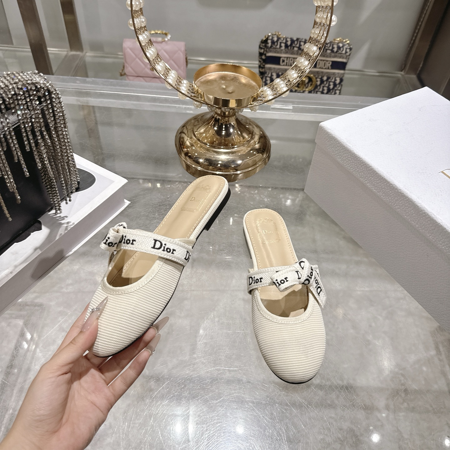 디올(DIOR) 리본 스트랩 메리제인 슬리퍼 신발