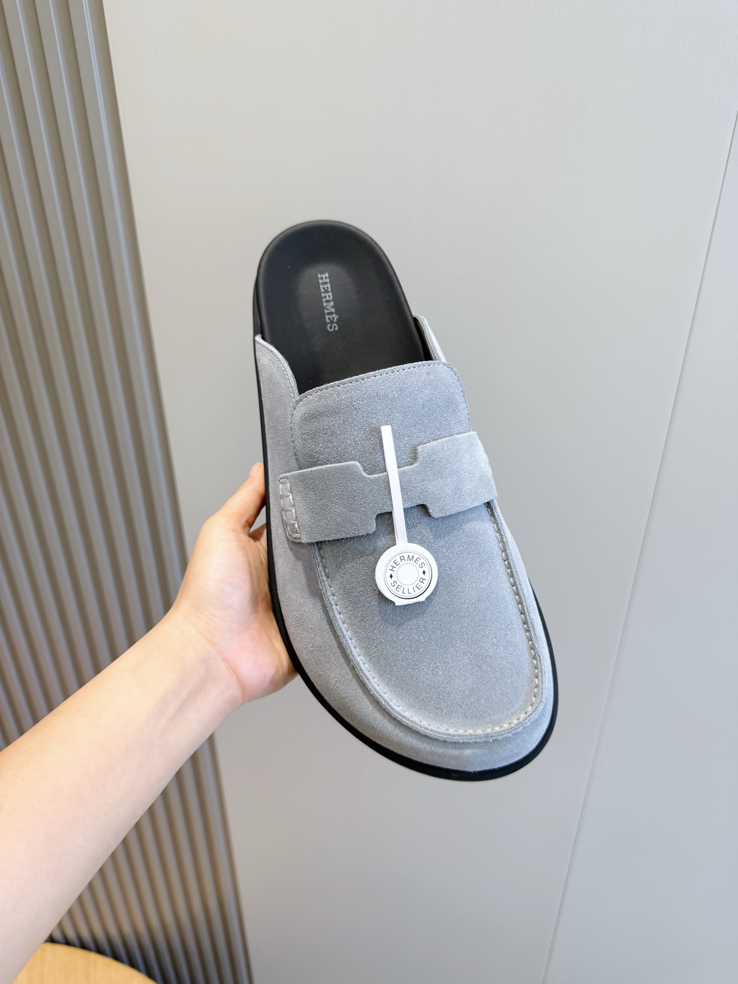 Hermes 에르메스 H 로고 스웨이드 뮬 슬리퍼 신발