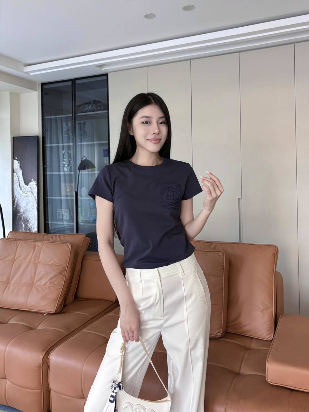 [Hermes] 에르메스 26SS 크롭 슬림핏 반팔 티셔츠 의류