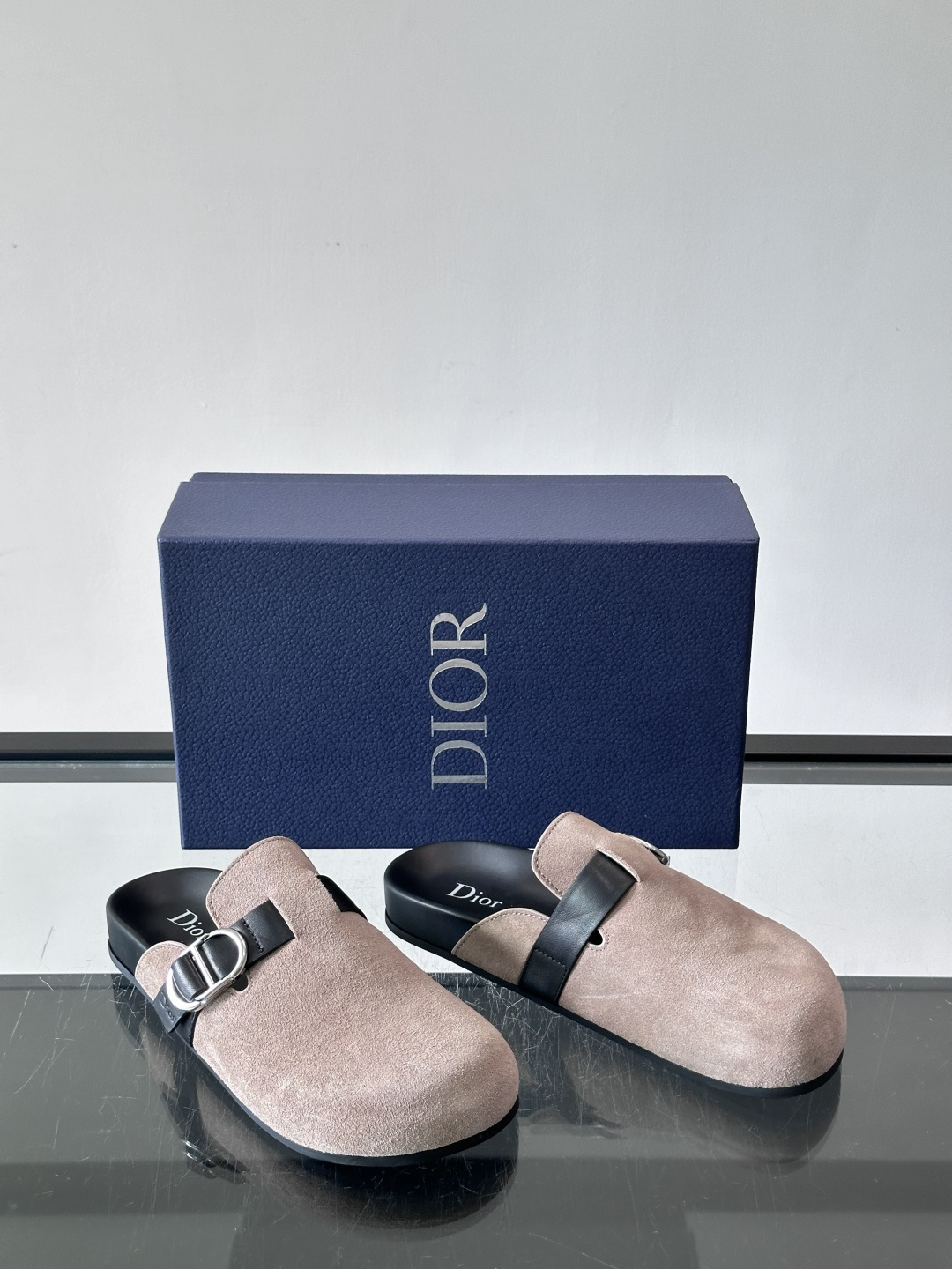 [Dior] 디올 아쿠아(Aqua) 스웨이드 뮬 / 슬라이드 슬리퍼 신발