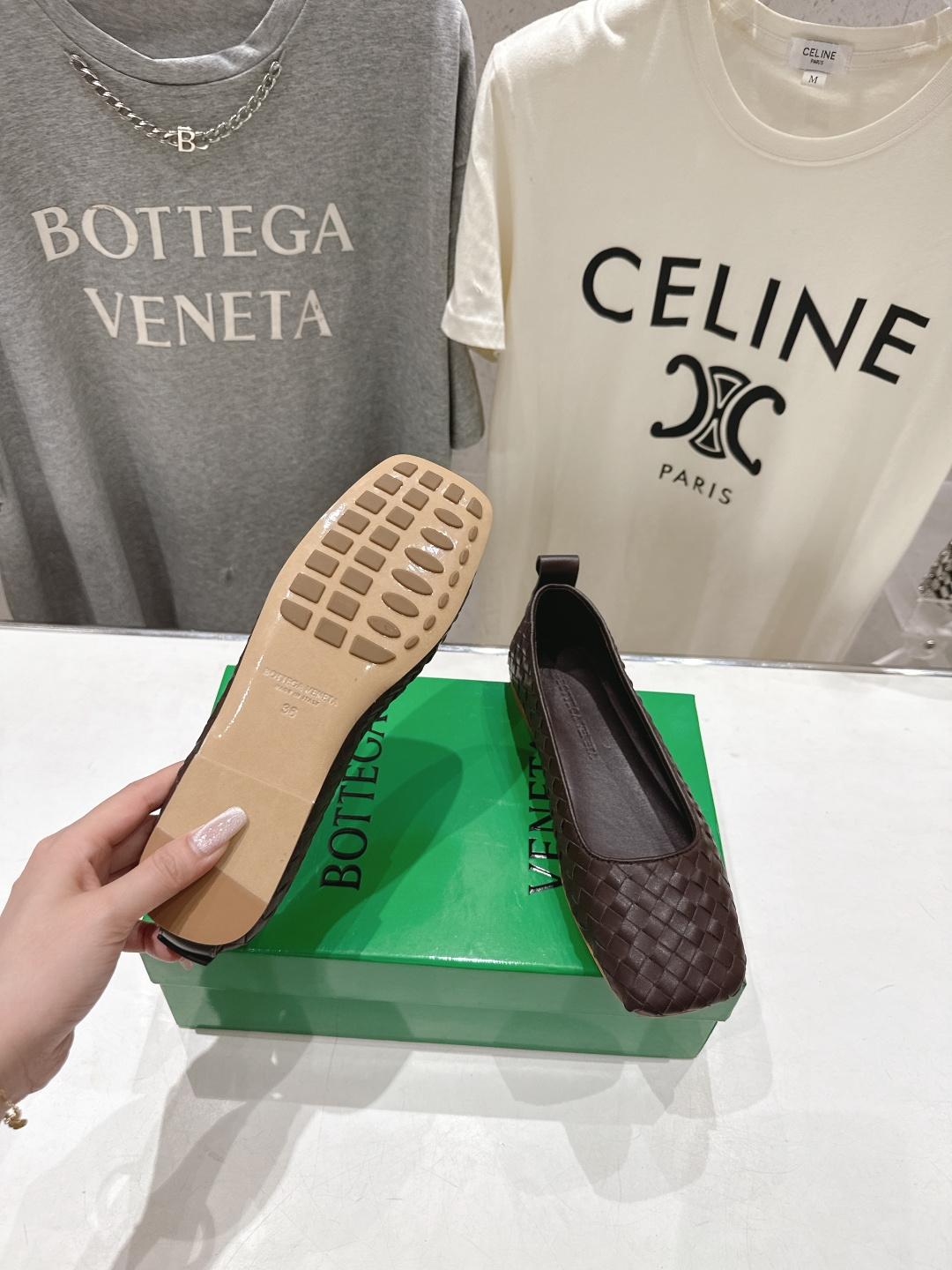 보테가베네타(Bottega Veneta) 아스테어 우븐 로퍼 신발