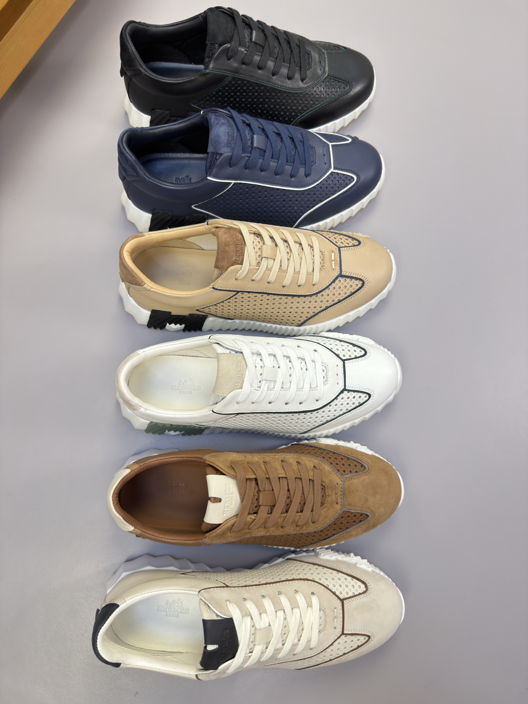 [Hermes] 에르메스 나파 다이아몬드 퍼포레이티드 & 스웨이드 콤비 스니커즈 신발