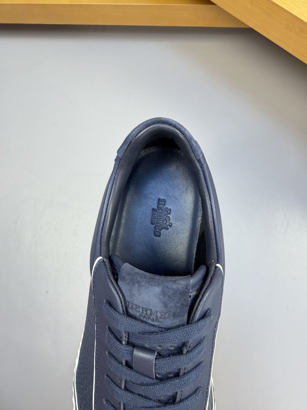 [Hermes] 에르메스 나파 다이아몬드 퍼포레이티드 & 스웨이드 콤비 스니커즈 신발
