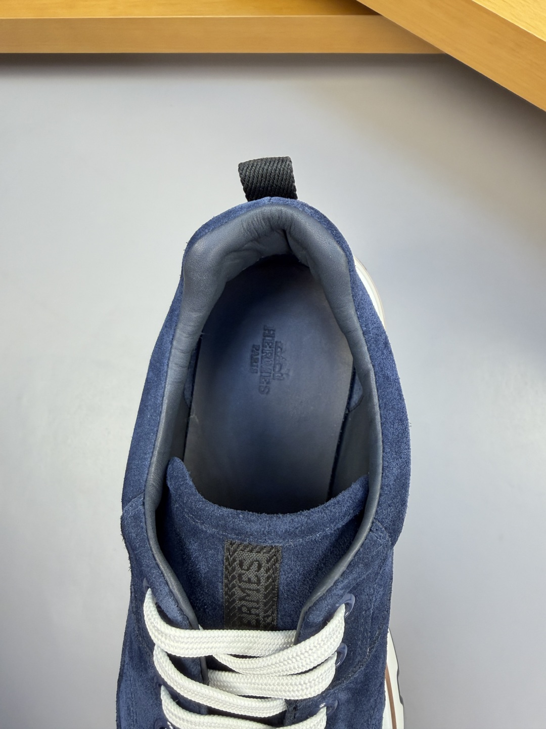 [Hermes] 에르메스 프리미엄 스웨이드 레더 콤비 스니커즈 신발