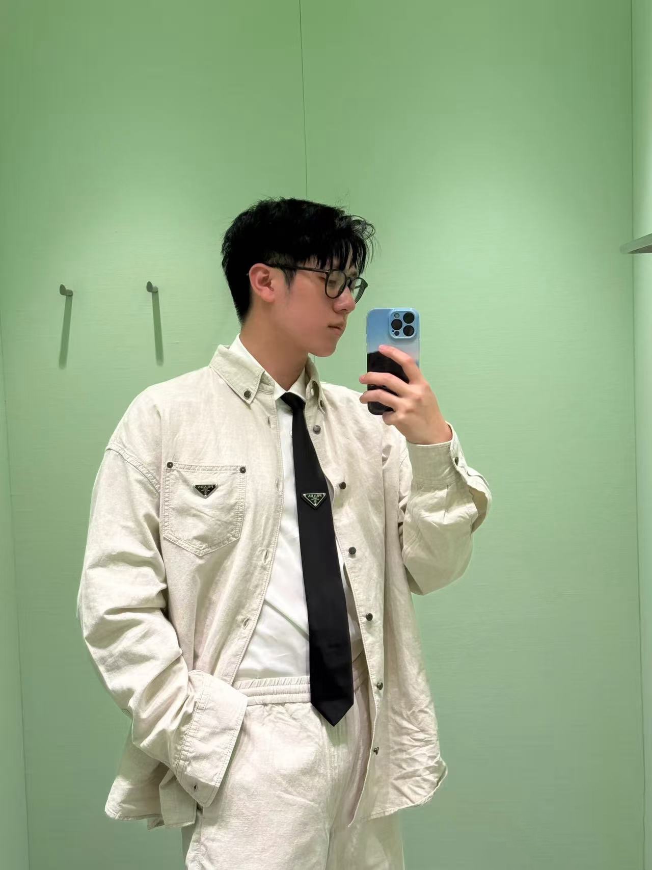 프라다(PRADA) 삼각 로고 린넨 코튼 셔츠 상의 의류