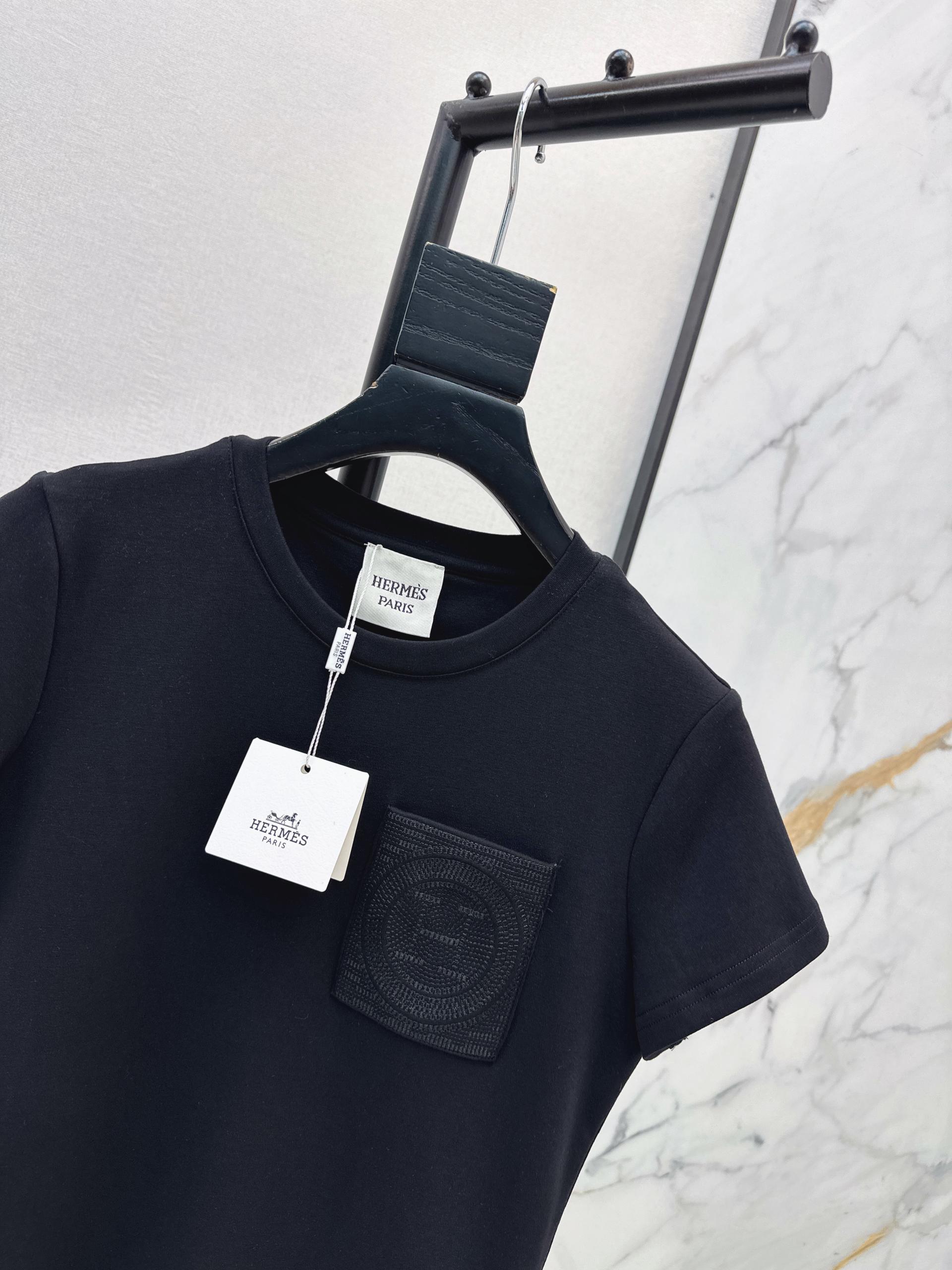 [Hermes] 에르메스 26SS 크롭 슬림핏 반팔 티셔츠 의류